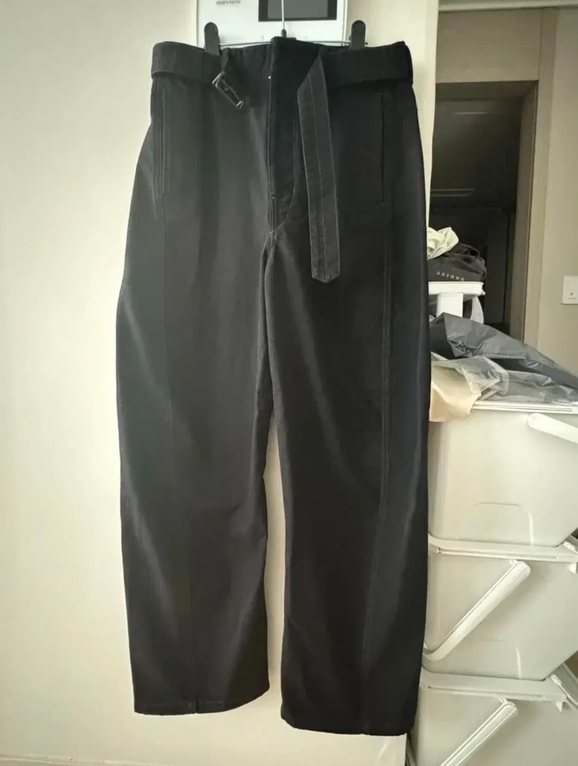 르메르 트위스트 벨티드 팬츠 블랙 M 상품이미지1