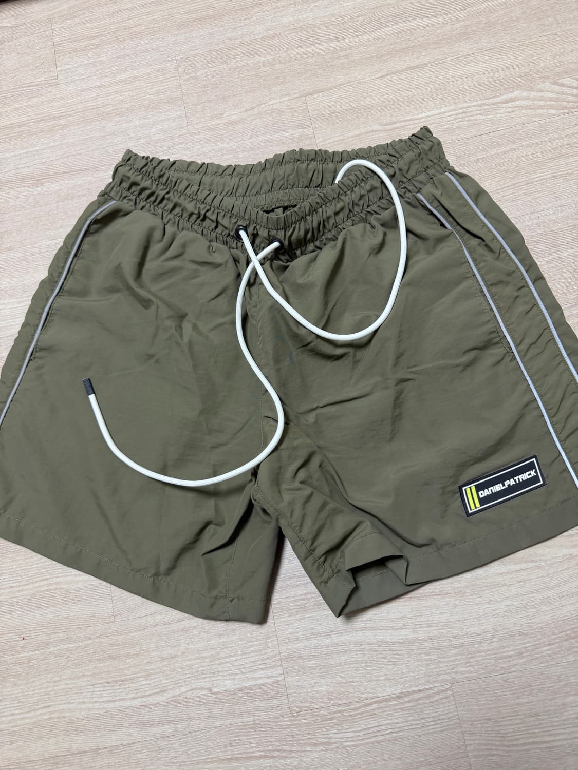 다니엘 페트릭 스트릿 무드 쇼츠 카키 s 사이즈 상품이미지1