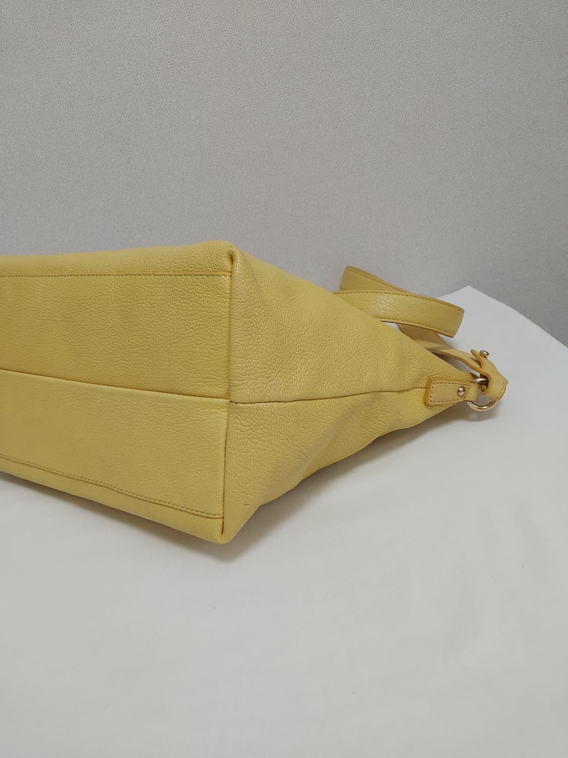 페라가모 간치니 레더 옐로우 투웨이백 (정품) 상품이미지7