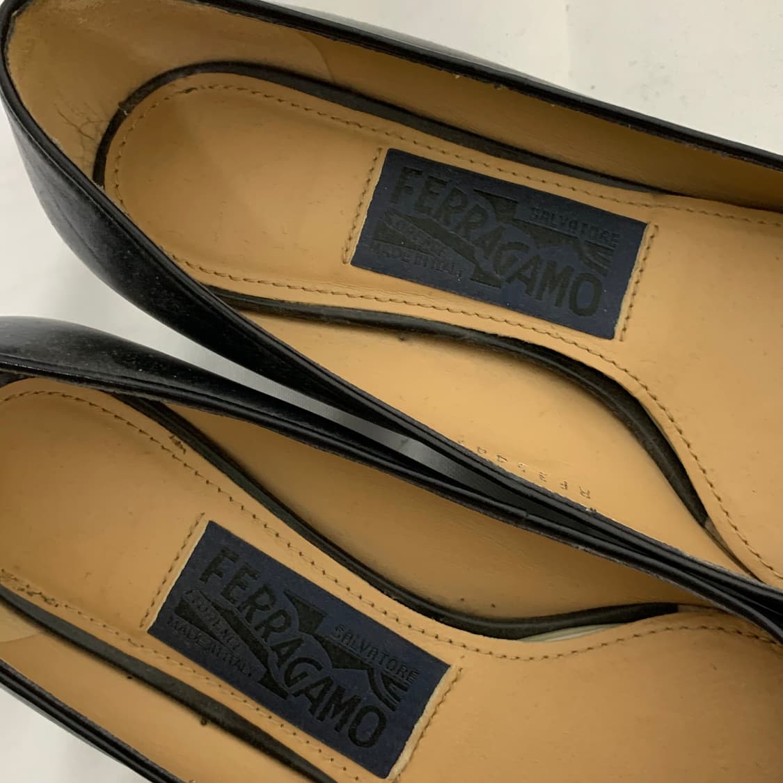 페라가모 블랙 은장 여성 펌프스 로우힐 225-230 빈티지 프라다st 상품이미지6