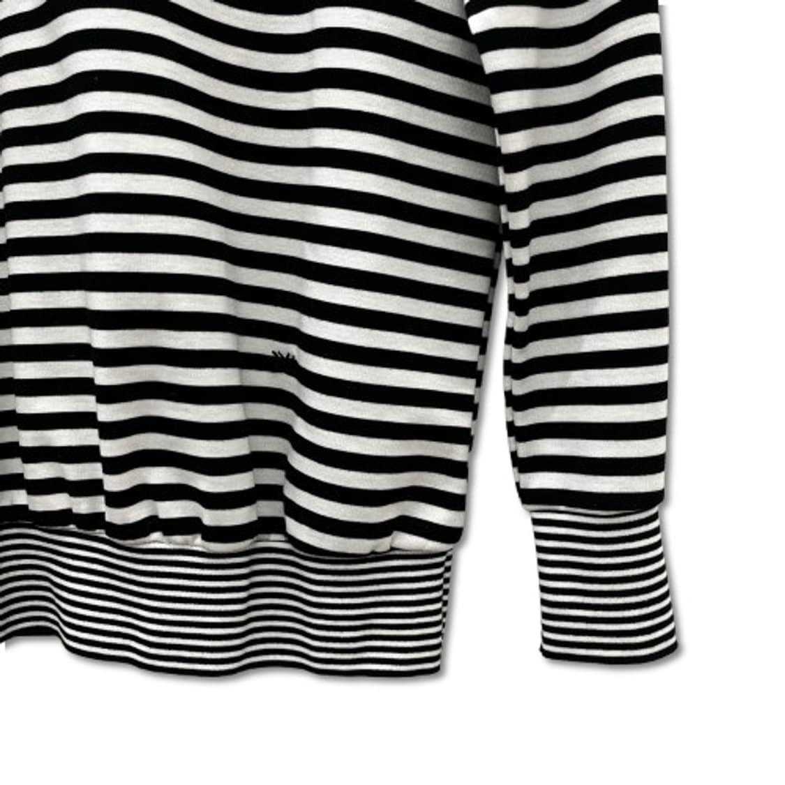 Christian Dior 스트라이프 터틀넥 니트 탑 상품이미지4