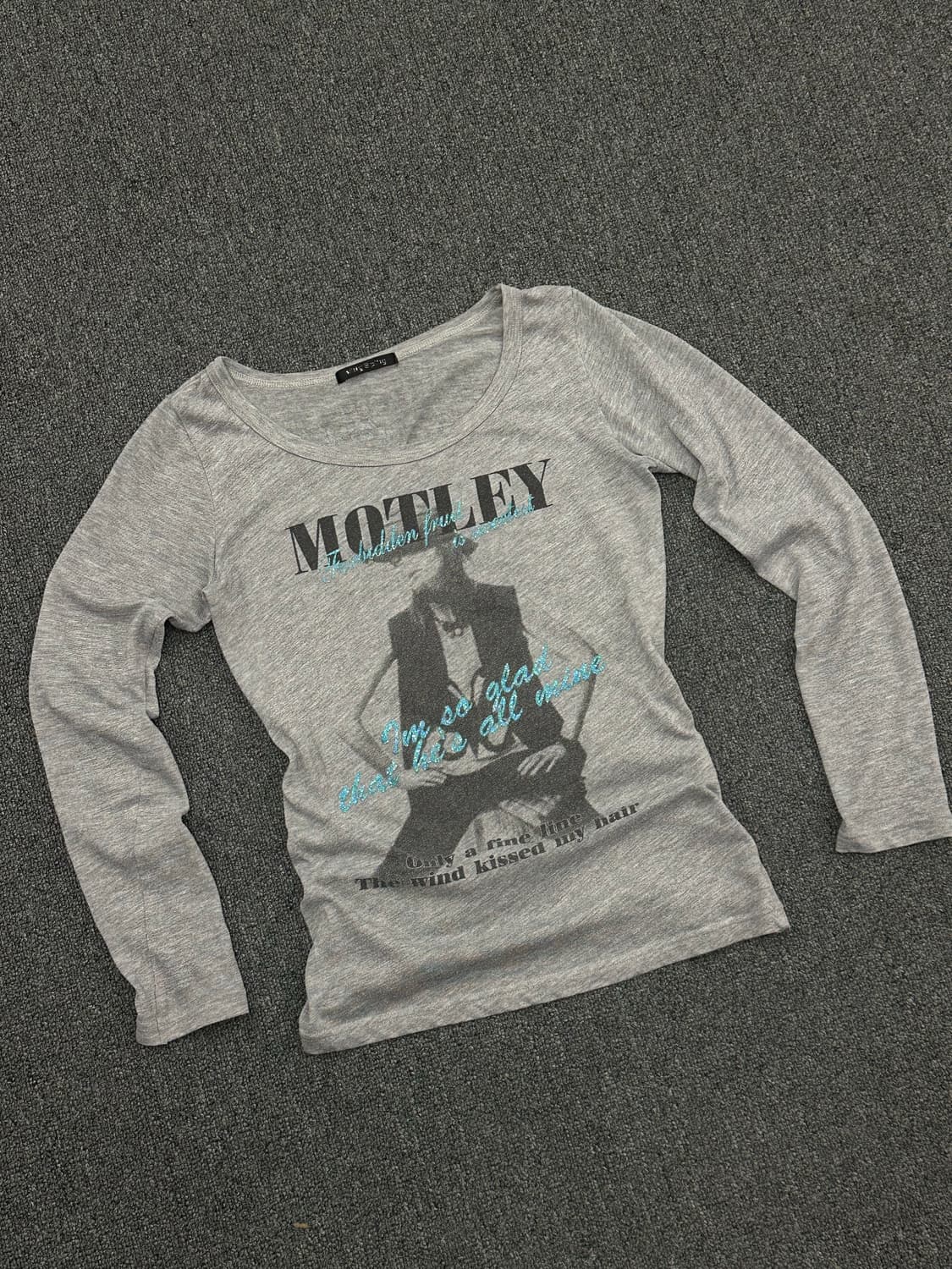 OS)Japanese vintage Y2K 빈티지 프린팅 그레이 롱슬리브 상품이미지3