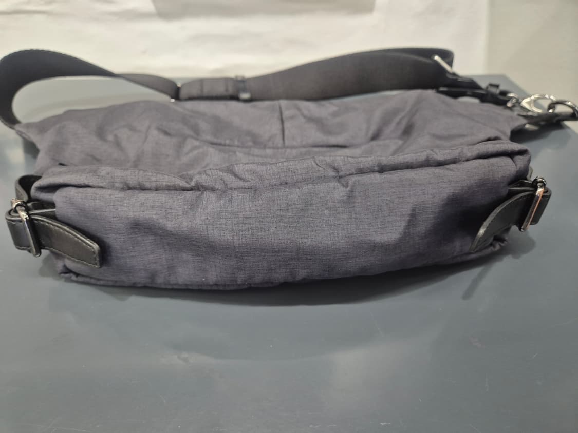 만다리나덕 브랜드의그레이 슬링백 상품이미지7