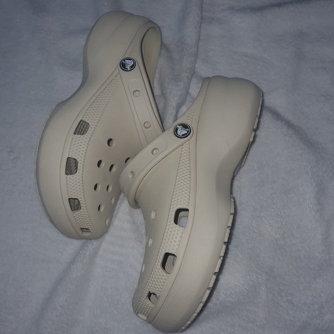 crocs.크록스 키높이 샌들.클래식 플랫폼 클로그 240 상품이미지3