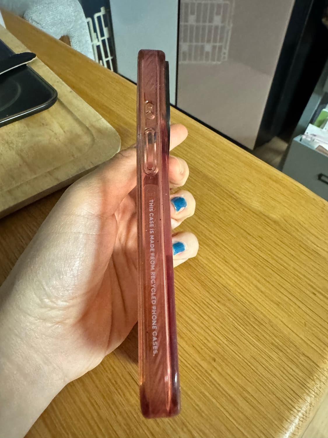 케이스티파이 15pro 강아지케릭터 상품이미지3