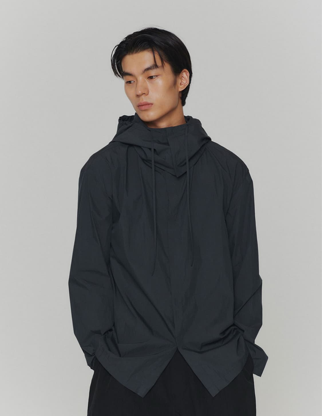 아모멘토 / 디테처블 후디 셔츠 차콜 상품이미지3