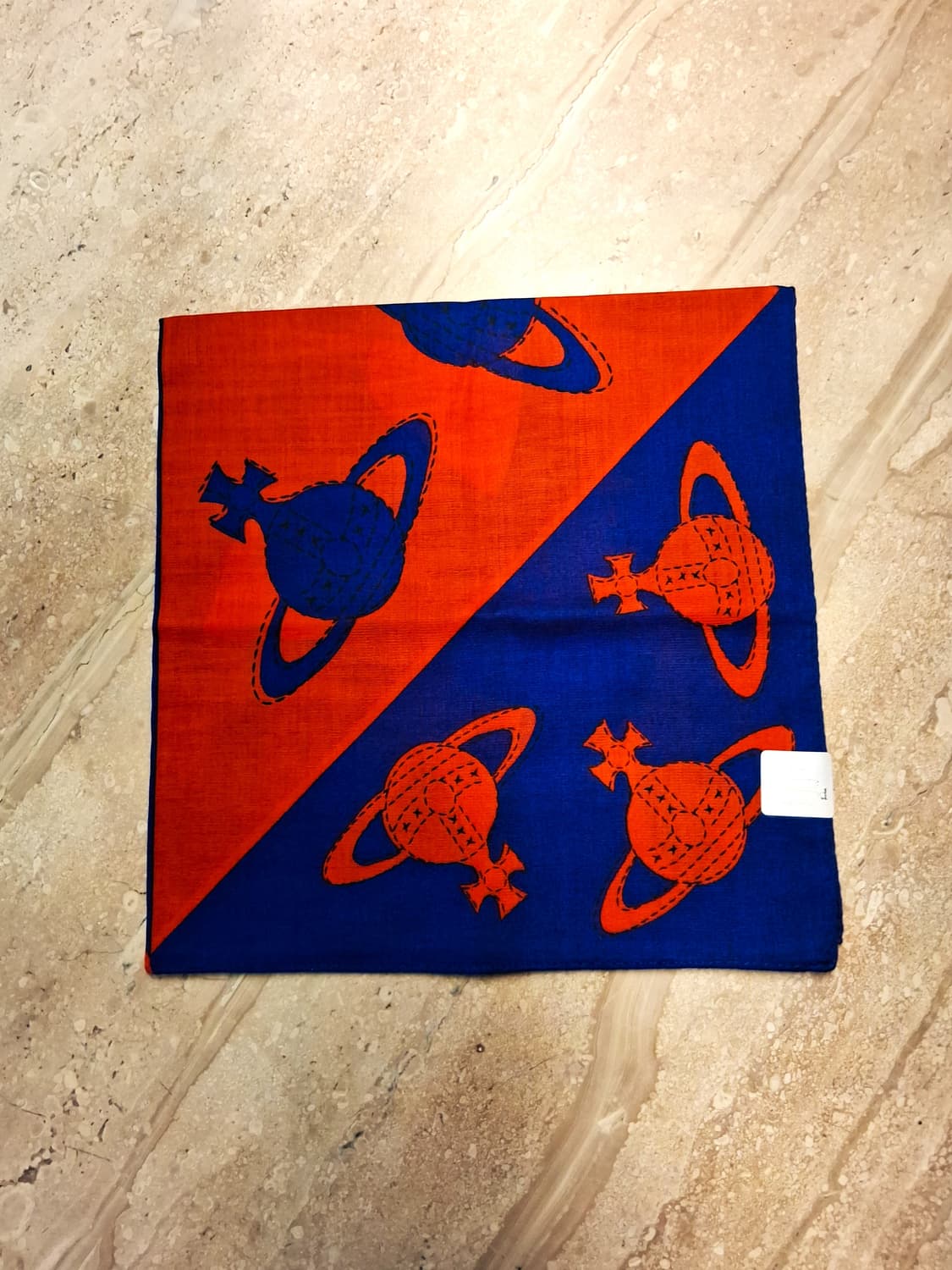 비비안웨스트우드 면 손수건 6 (새상품 with Case) 상품이미지5