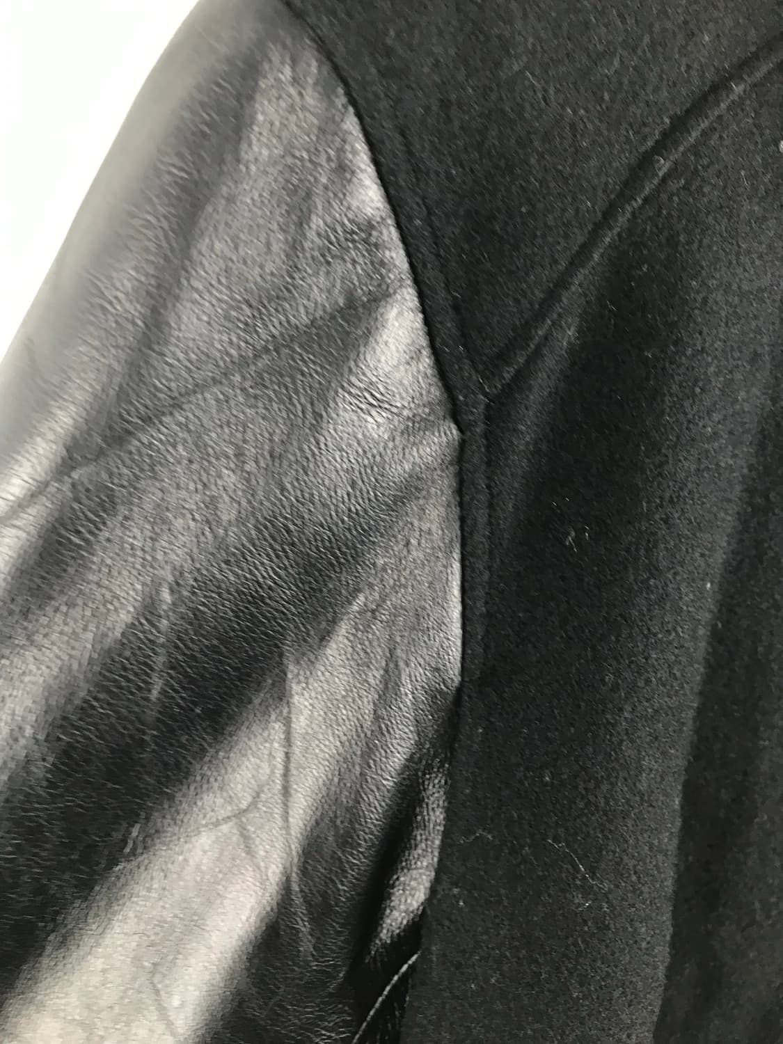 올드스쿨 미키마우스 레더 바시티자켓 스타디움점퍼 야구잠바 레더자켓 y2k 상품이미지4