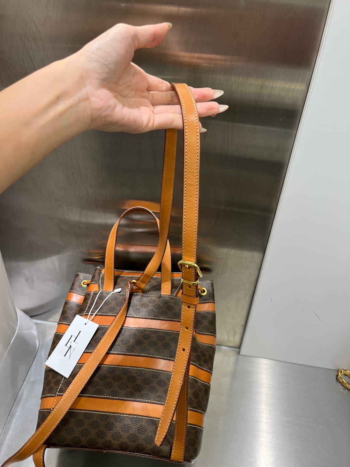 셀린 마카담 빈티지 백팩 상품이미지6