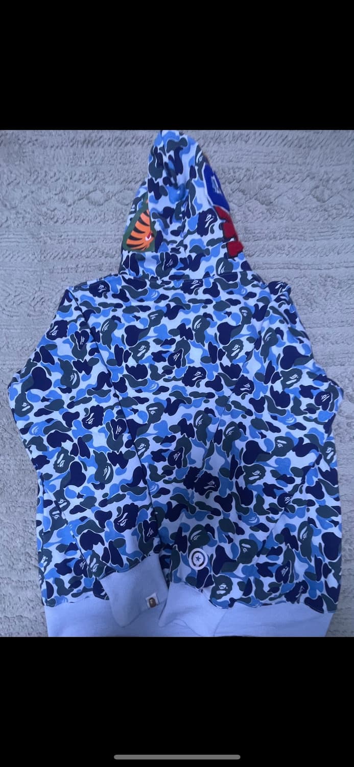 베이프 블루 샤크 후드집업 상품이미지2