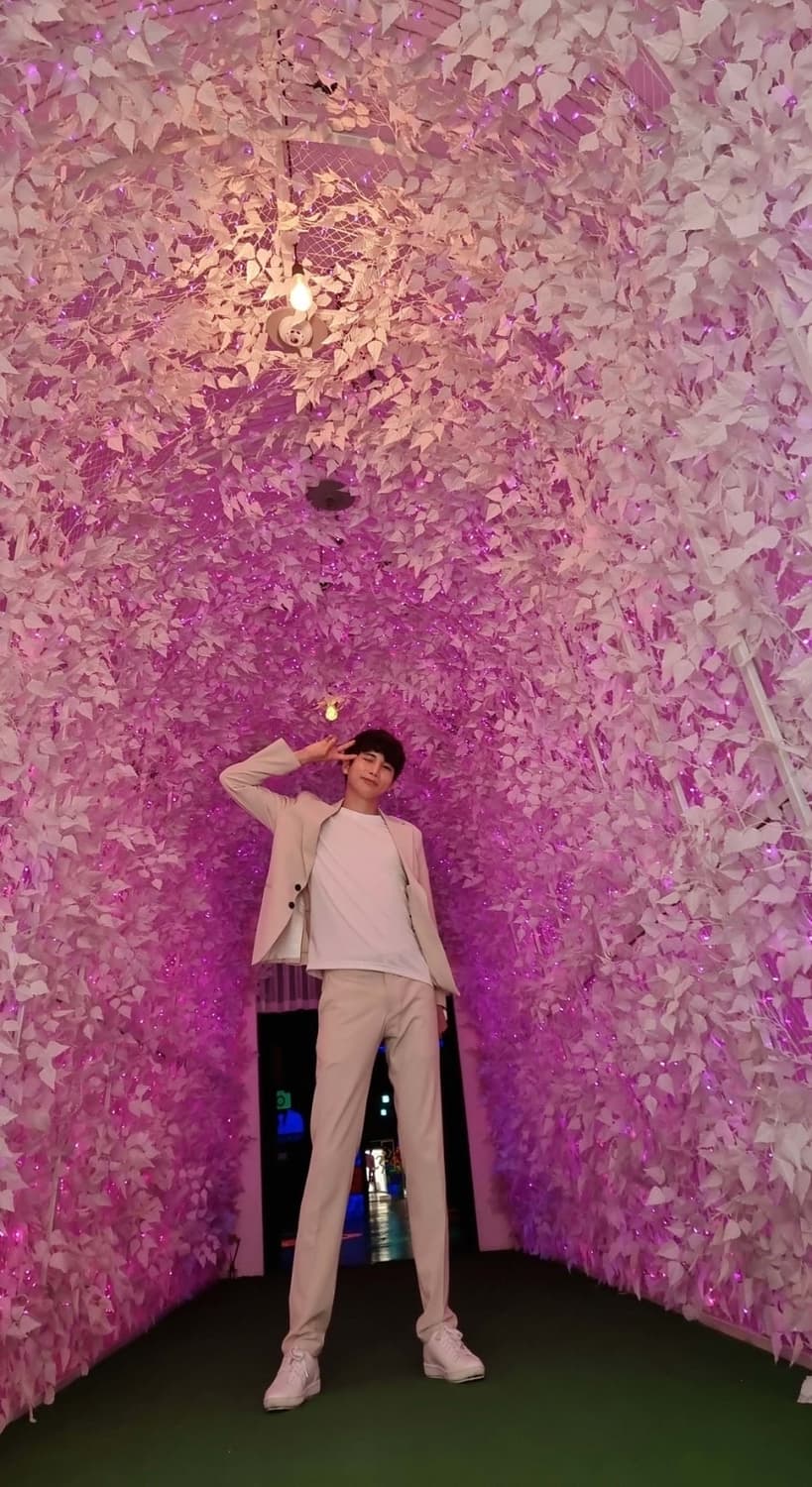 생로랑 Rip 입술패치 키스 스니커즈 화이트 39사이즈 상품이미지8