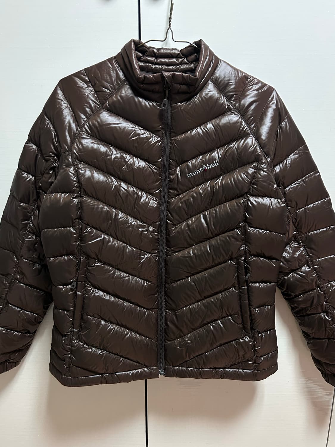 몽벨 경량 패딩 L 다크 브라운 상품이미지1