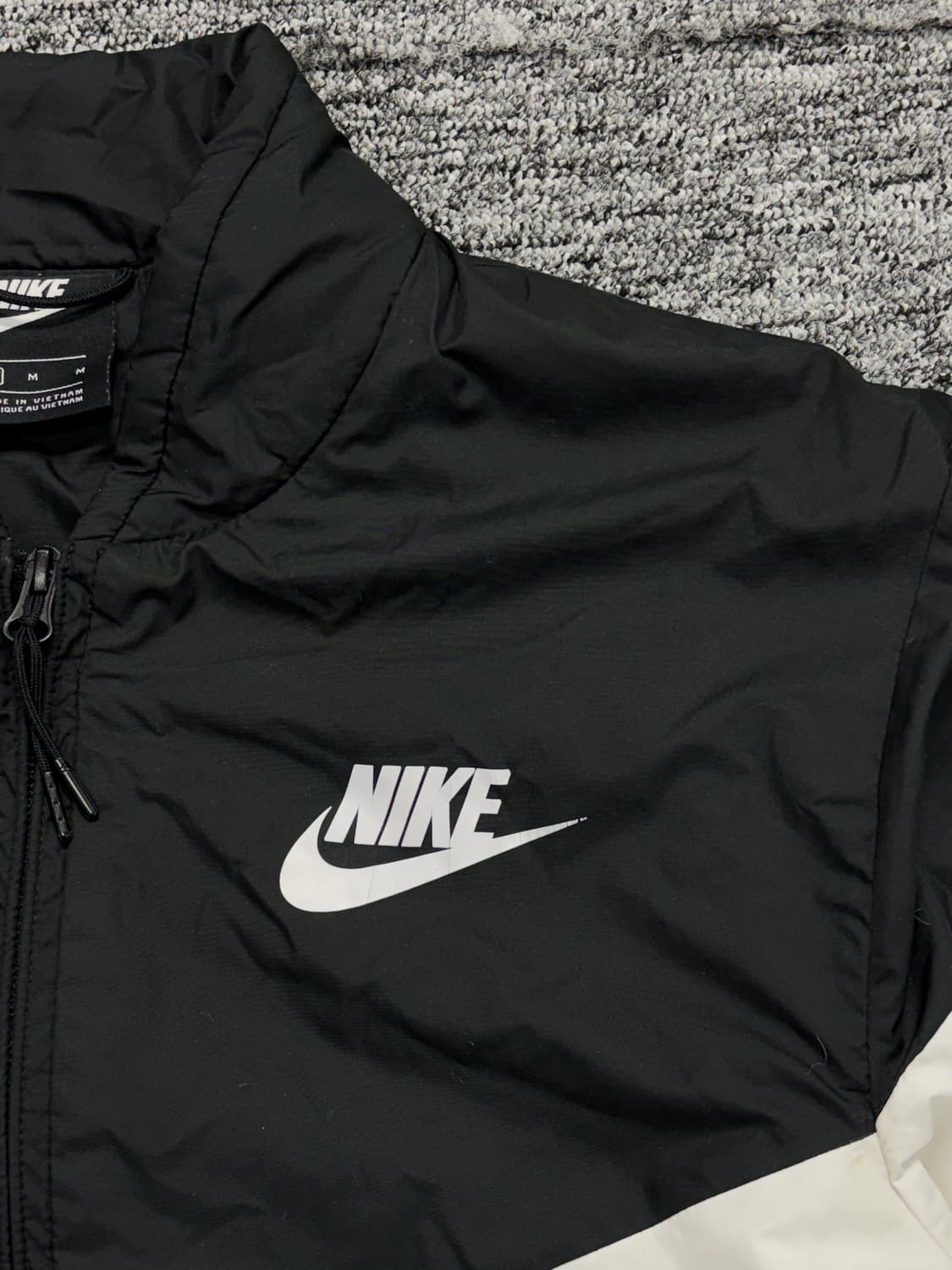 나이키 빅스우스 로고 투웨이 논카라 패디드 자켓 상품이미지4