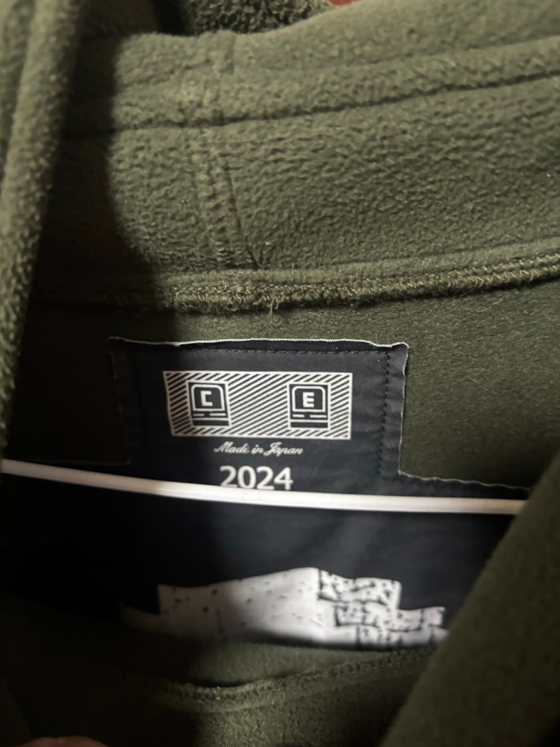 카브엠트 넥 스냅 플리스 후드 그린 - 24FW 상품이미지3