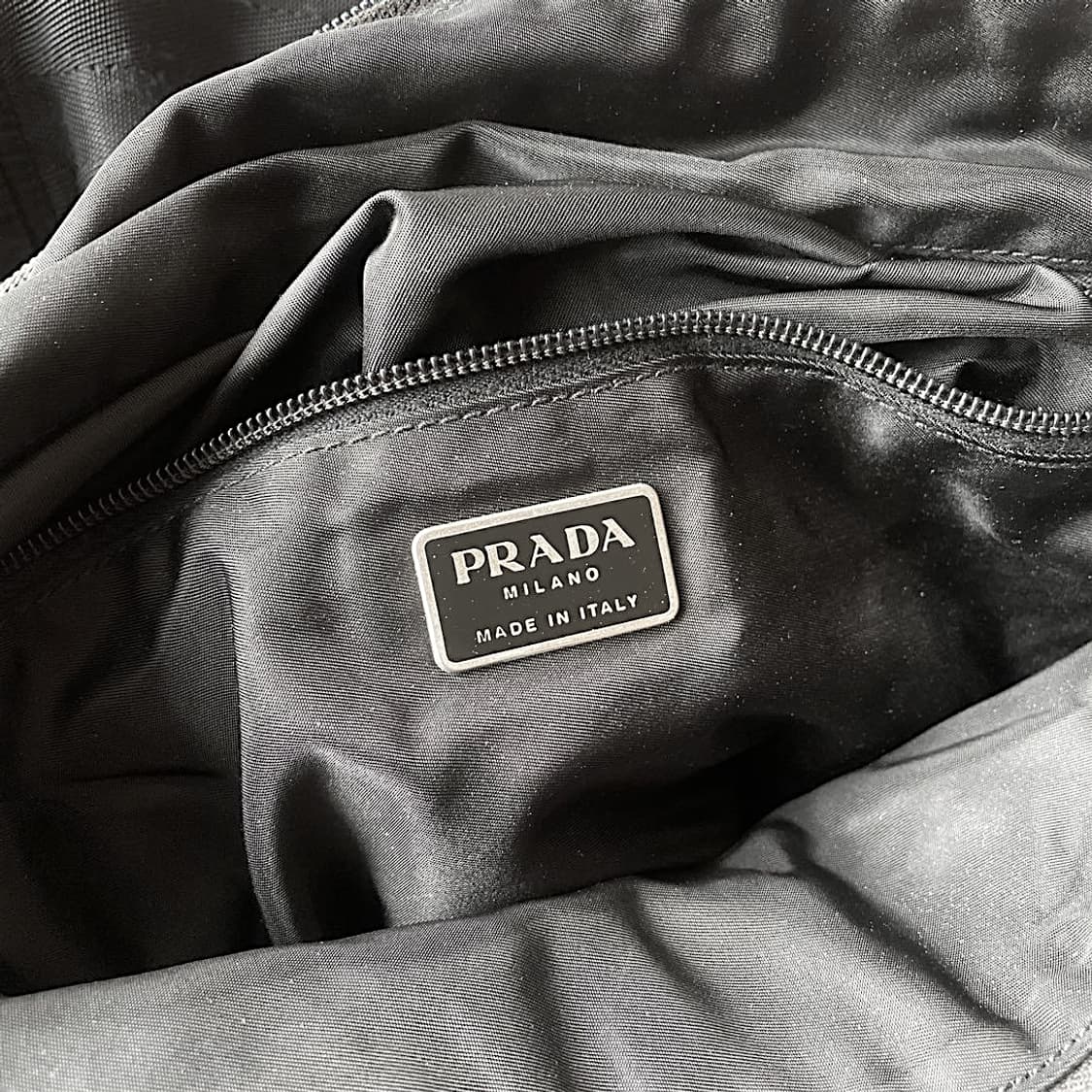 프라다 90s 아카이브 벨크로끈 테수토 나일론 크로스백 상품이미지9