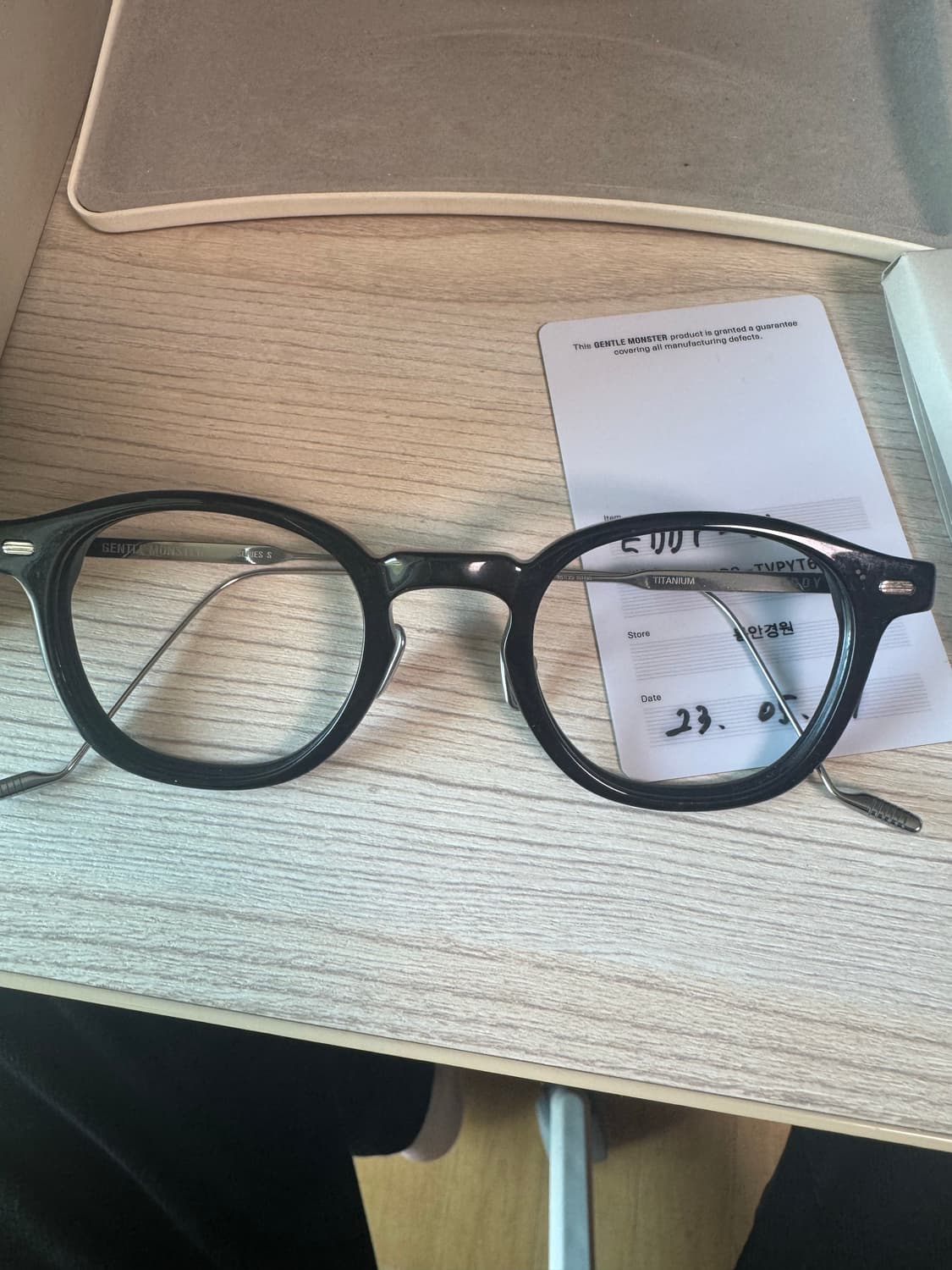 젠틀몬스터 에디01 상품이미지2