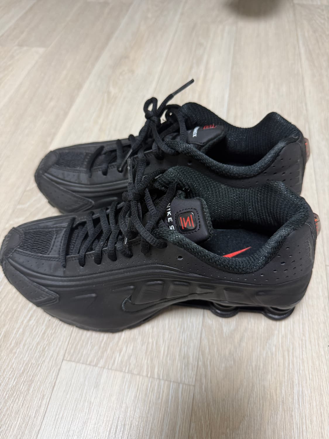 (W) 나이키 샥스 R4 블랙 245 상품이미지6