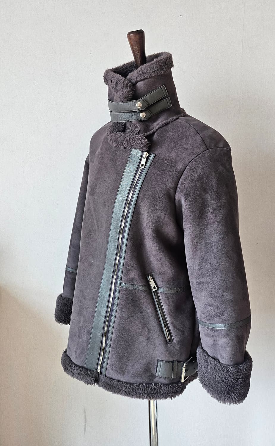 (레어템)퍼플 차콜 무스탕 라이더 자켓 F(55~66) 상품이미지5