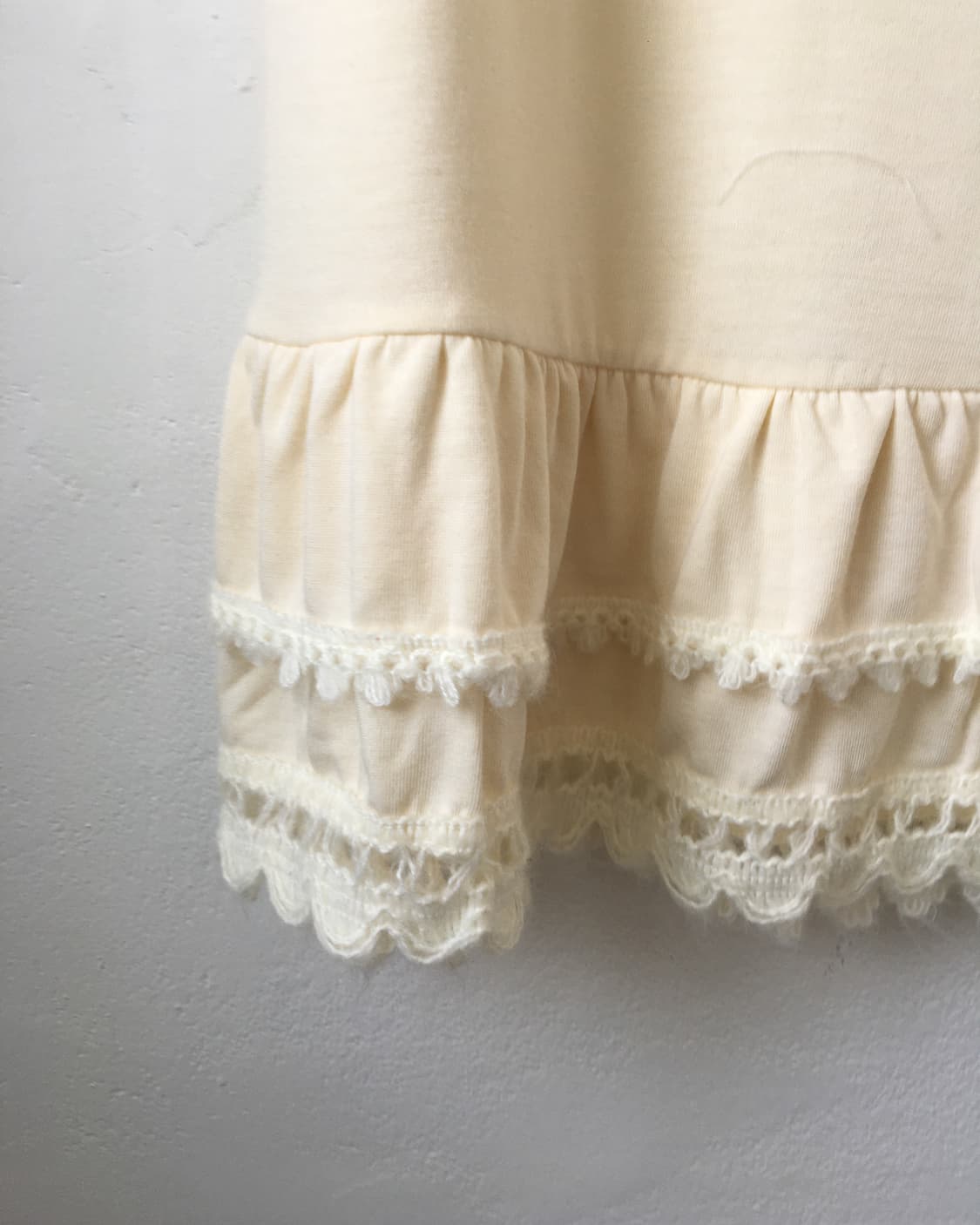 Crochet trimming layer sleeveless onepie 상품이미지4