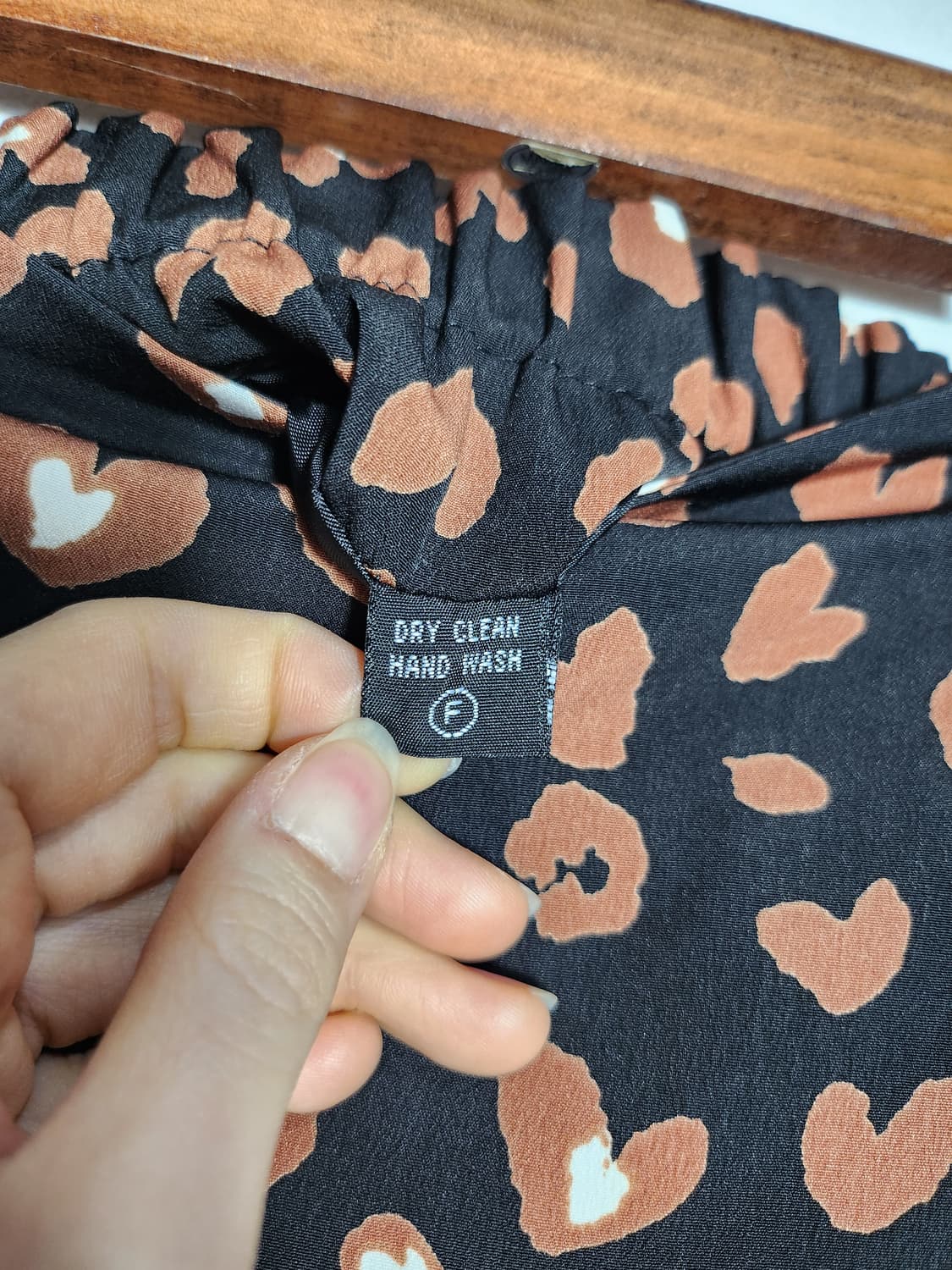 빈티지 하트 패턴 언밸런스 롱 스커트 상품이미지3