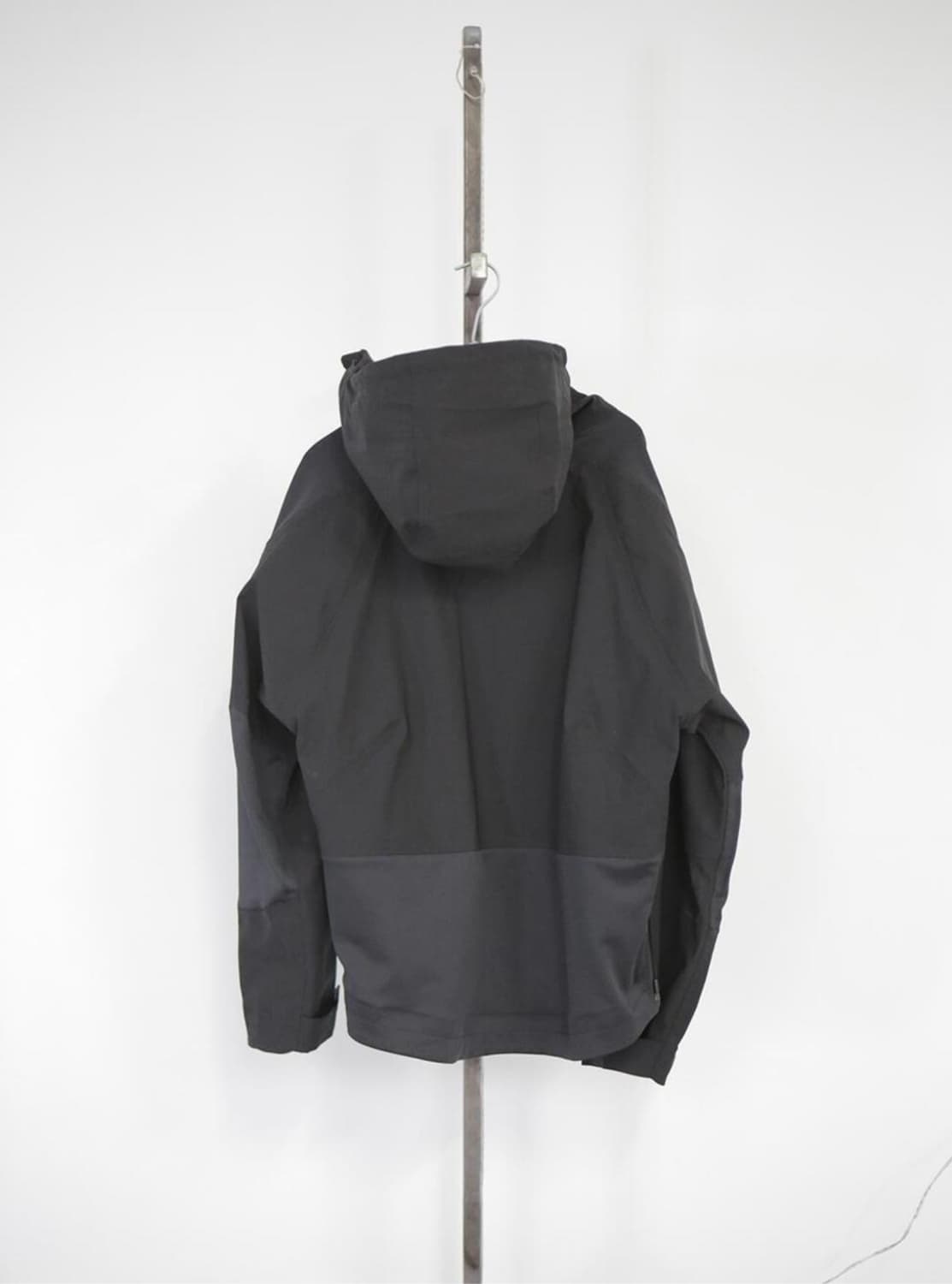 플라스틱프로덕트 3L SHELL HOODED JACKET (BLACK) 상품이미지4