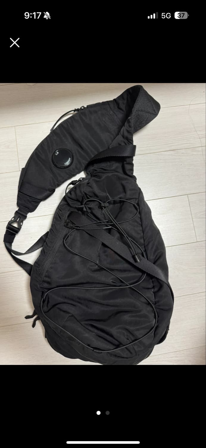 Cp컴퍼니 슬링백 블랙 상품이미지1