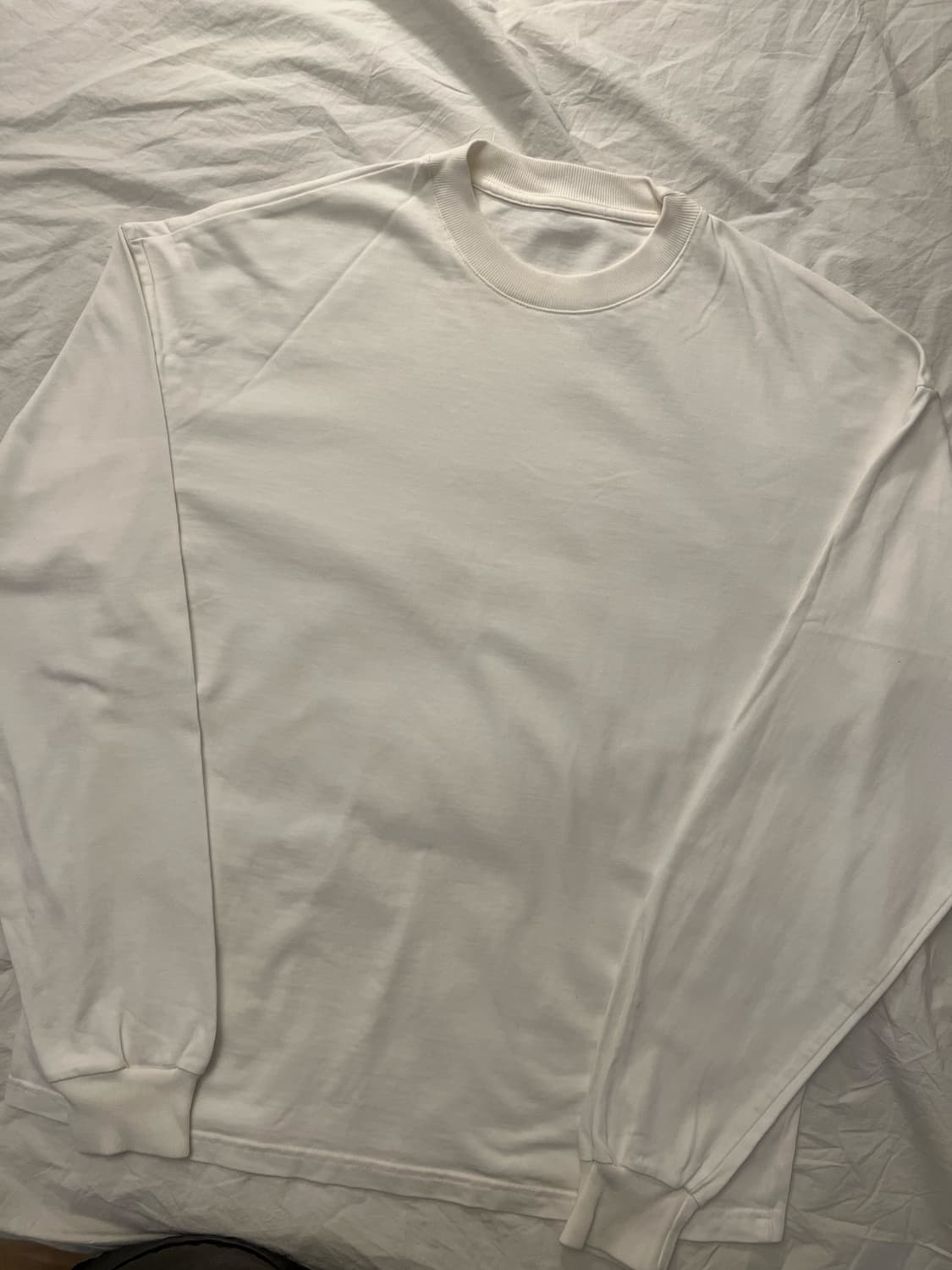 velour garments 본 화이트 롱슬리브 상품이미지3