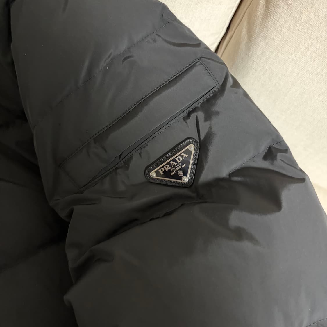 프라다 리나일론 패딩 sgy091 상품이미지2