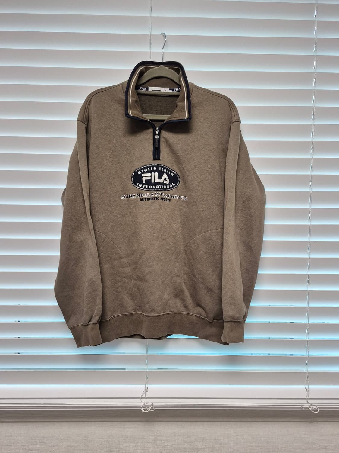 [FILA] 남성 하프집업 맨투맨 판매합니다(사이즈: L/색상: 카키색) 상품이미지1