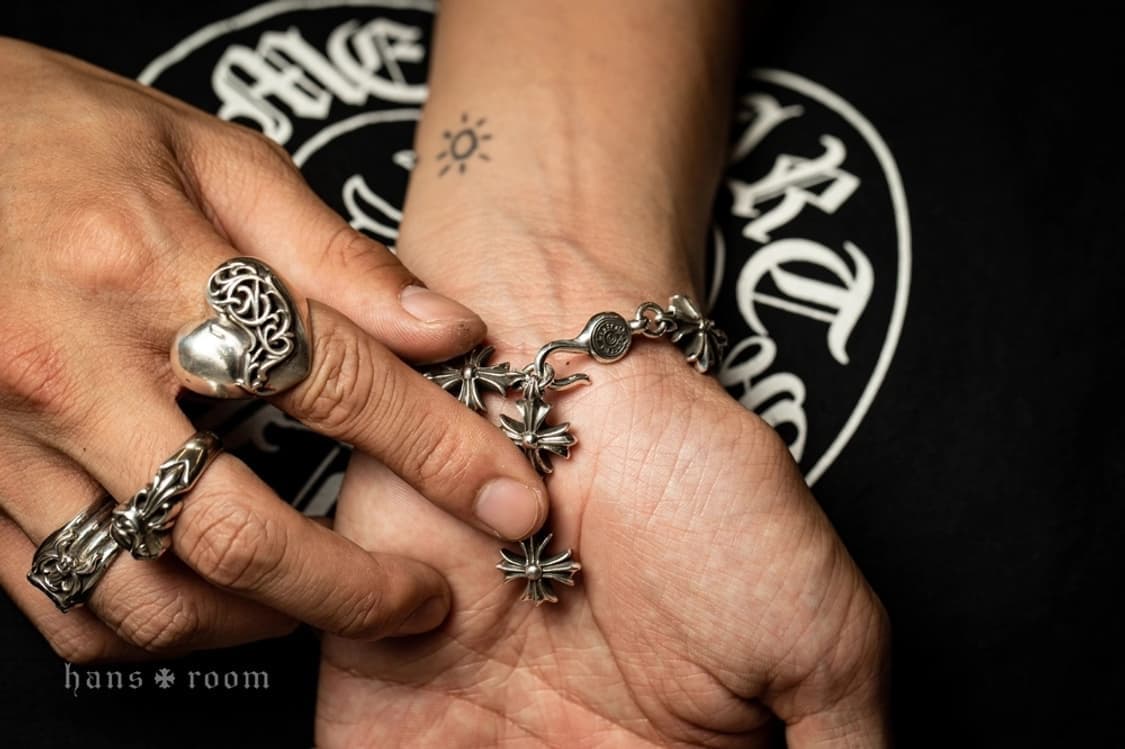 (구매글) 크롬하츠 ch 플러스 컷아웃 구매합니다~ 상품이미지2