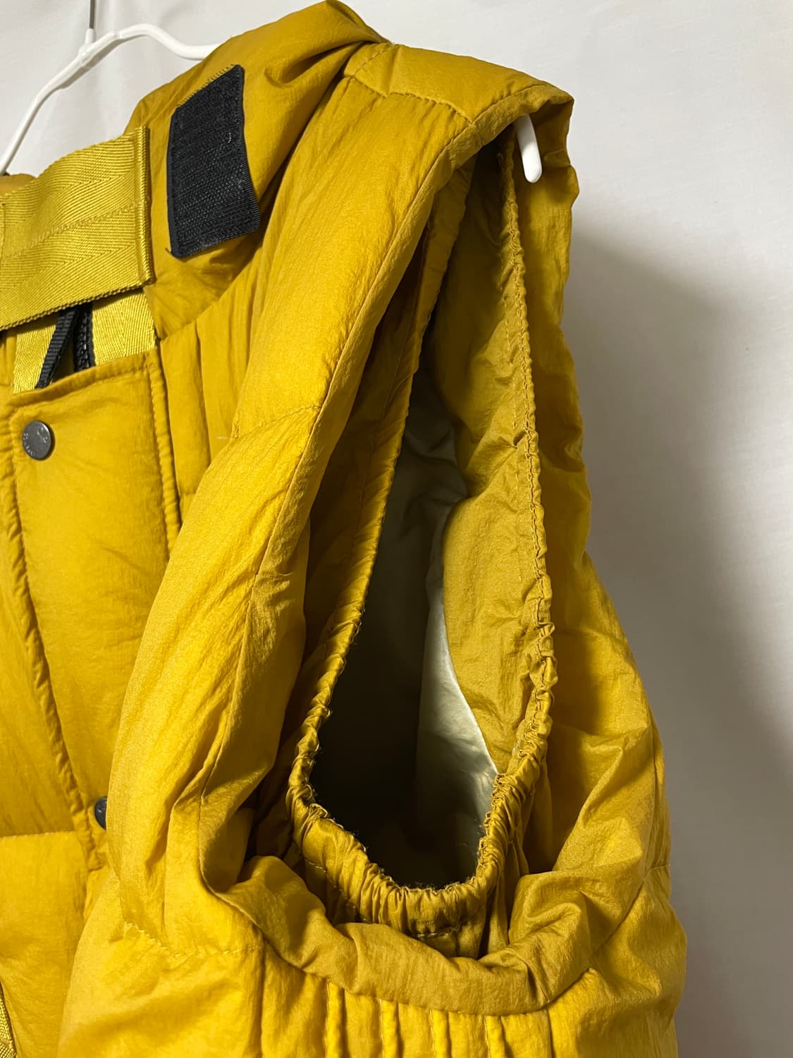 씨피컴퍼니 CPCOMPANY 고글후드 나일론 덕다운 패딩 베스트 조끼 상품이미지4