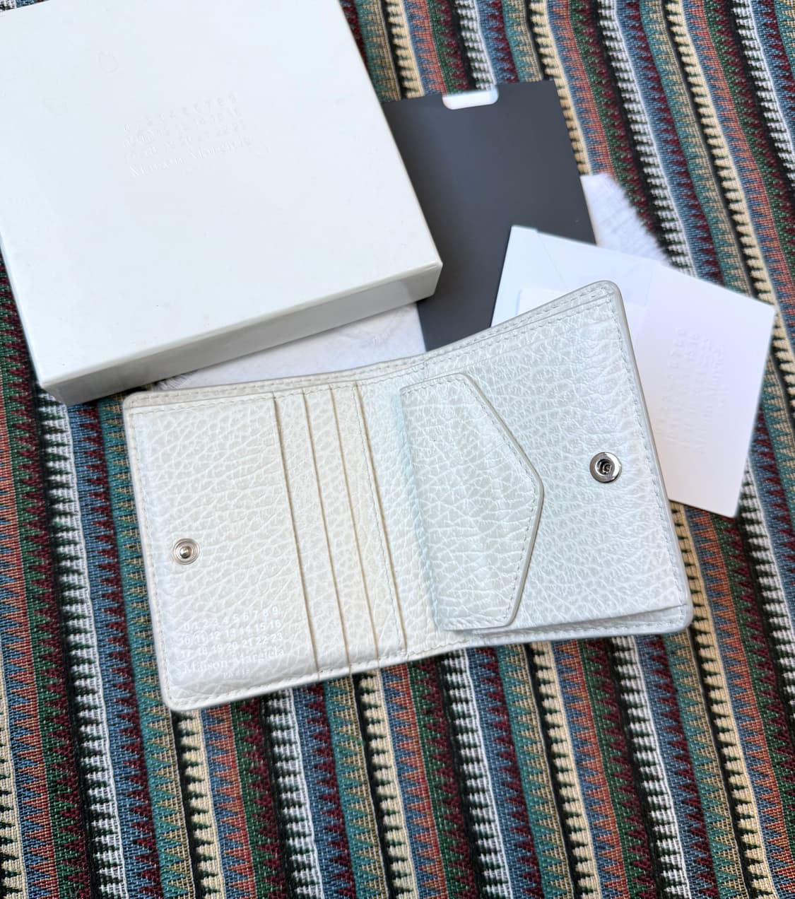 마르지엘라 화이트 반지갑 상품이미지3