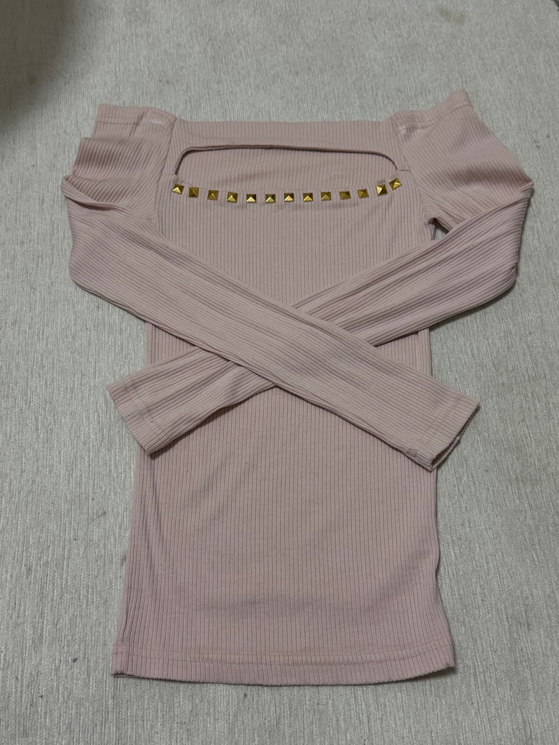 베이비메탈클럽 골드 스터드 탑 (베이비 핑크) 상품이미지3