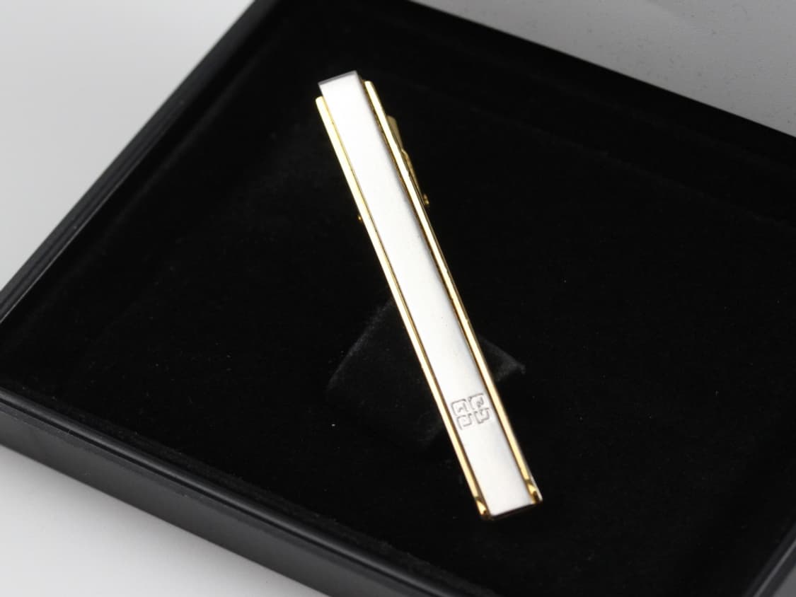 지방시 B+등급 5.3cm 남자 명품 넥타이핀 상품이미지1