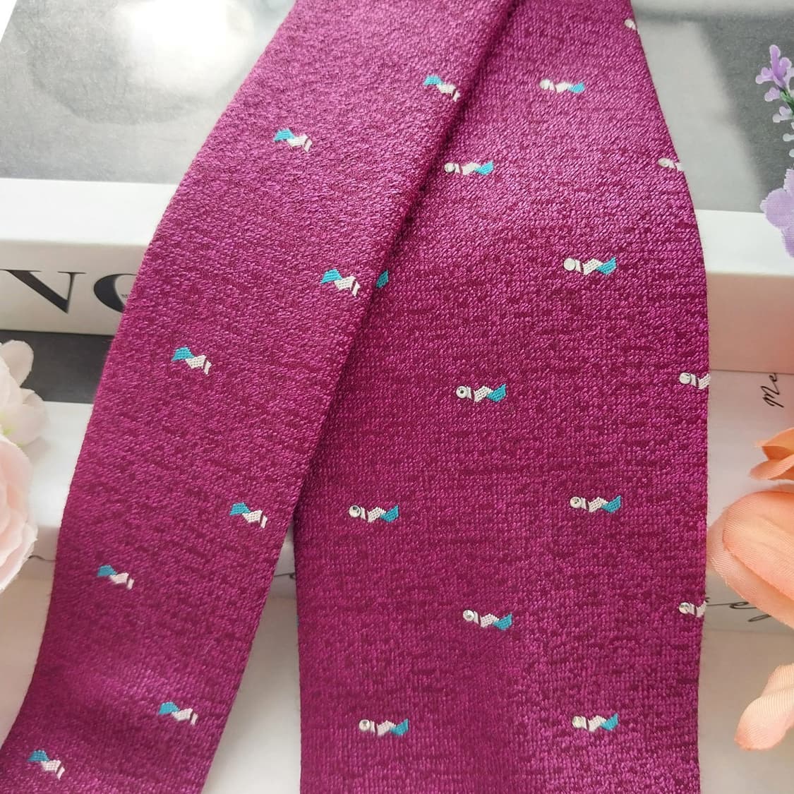 닥스 실크 퍼플 미세 패턴 넥타이 8.1cm A+등급 K1306
 상품이미지4