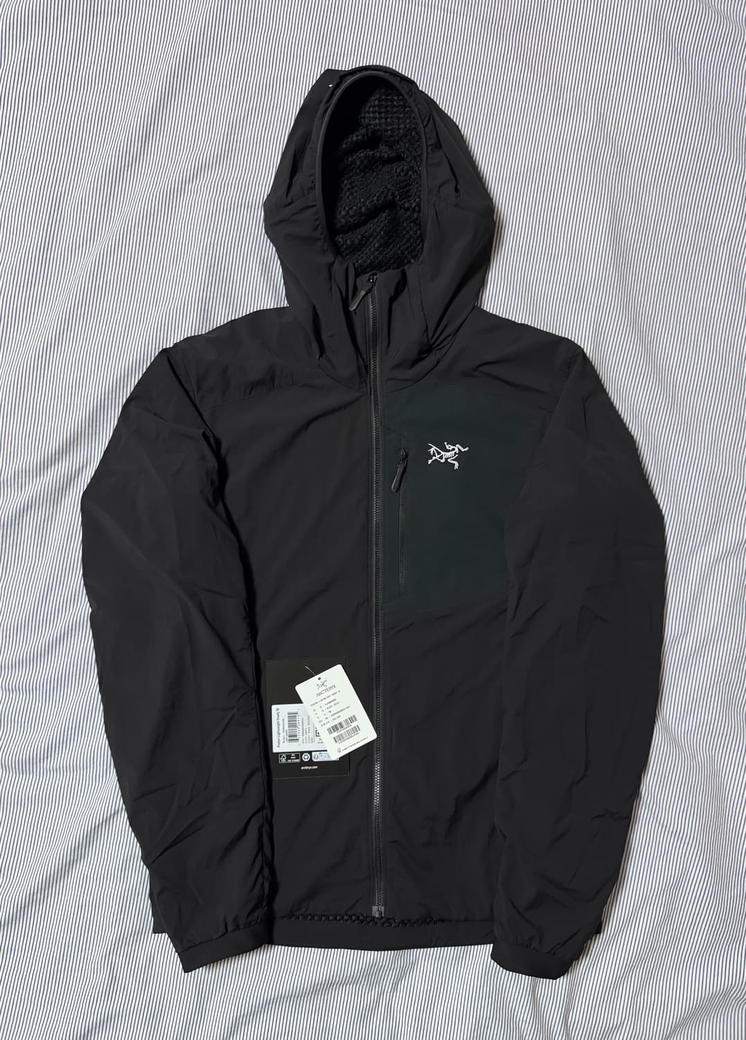 아크테릭스 프로톤 라이트웨이트 후디 블랙 상품이미지2