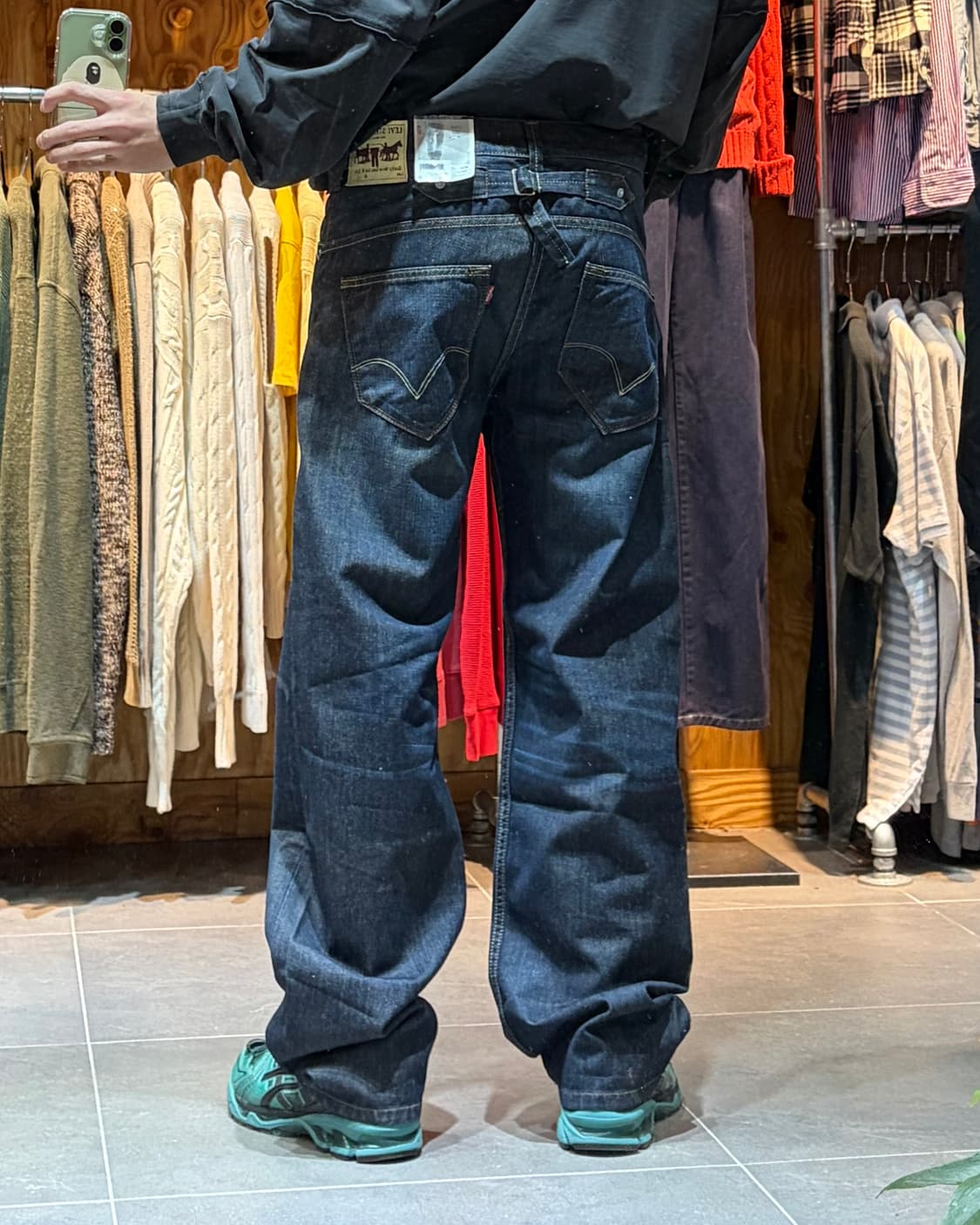 33in 리바이스 503 Loose 워싱 셀비지 데님팬츠 상품이미지2