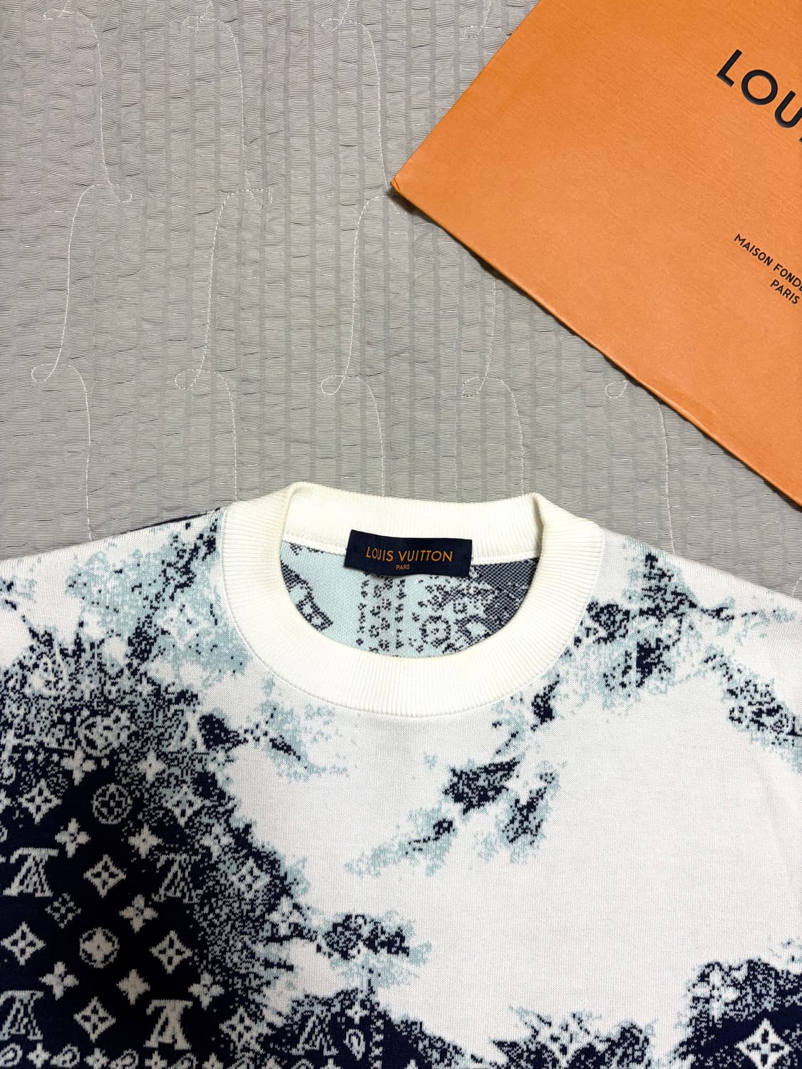 루이비통 반다나 니트 상품이미지4