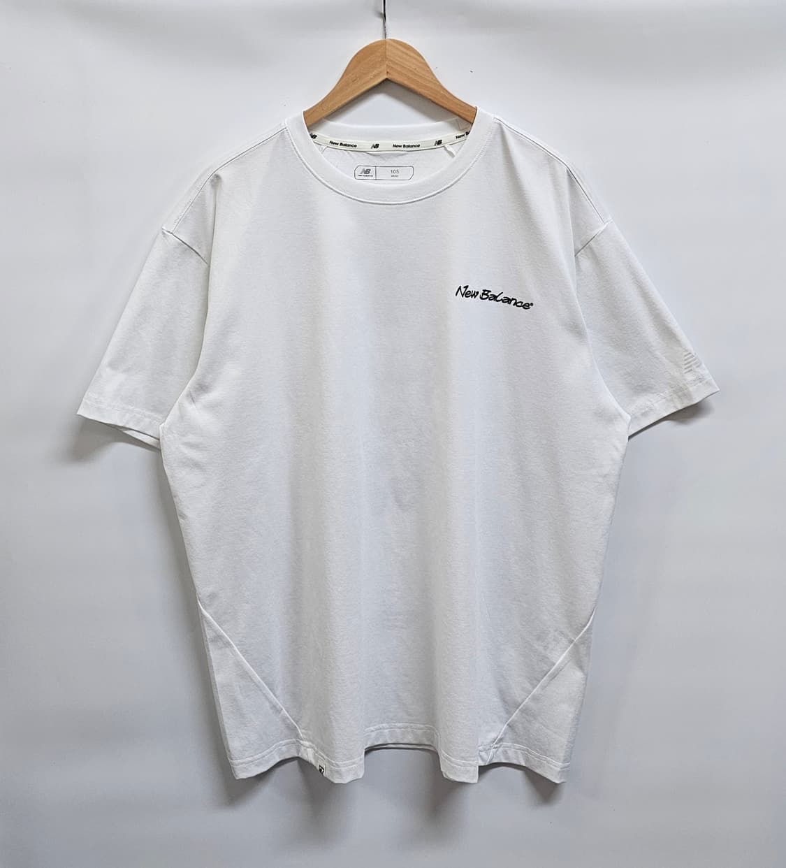 뉴발란스 24FW 런클럽 반팔티셔츠 XL 상품이미지1