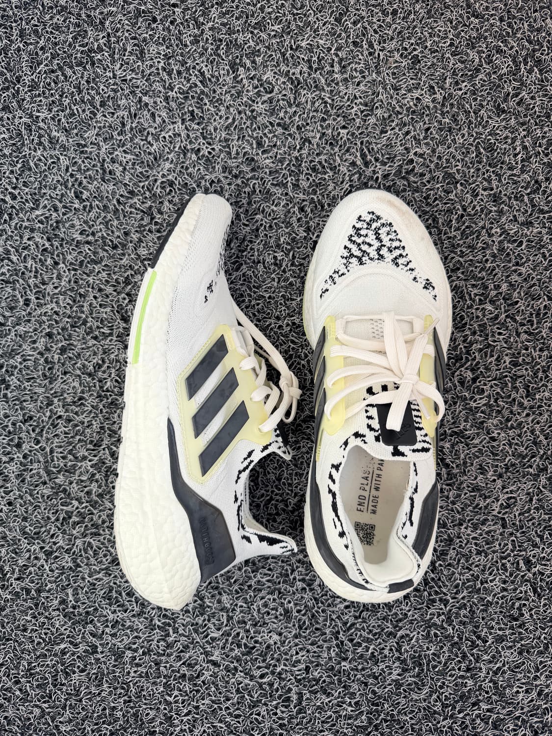 아디다스 울트라부스트 흰색 265mm 상품이미지3