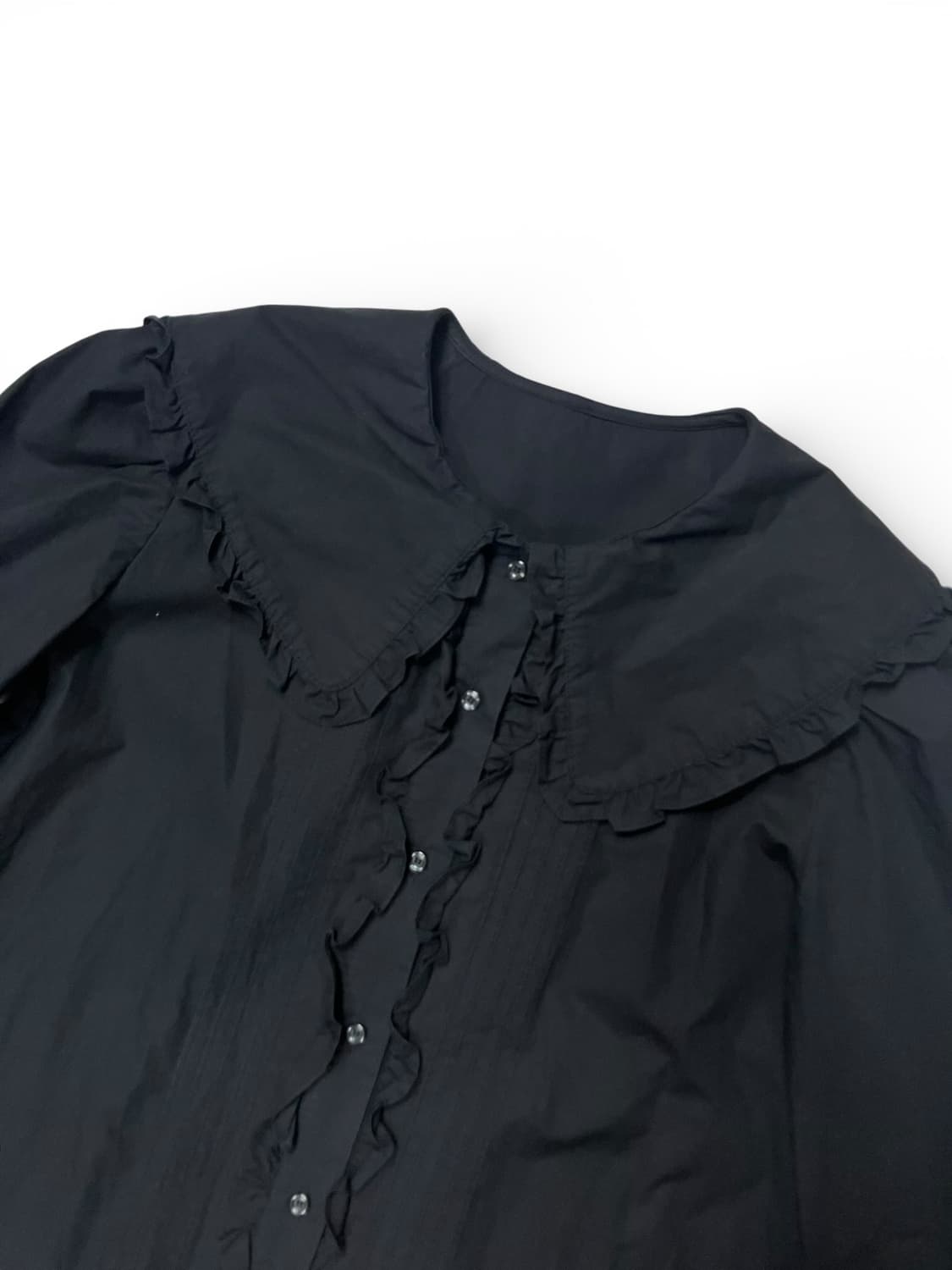 PAGEU 블랙 프릴 블라우스 F 상품이미지1