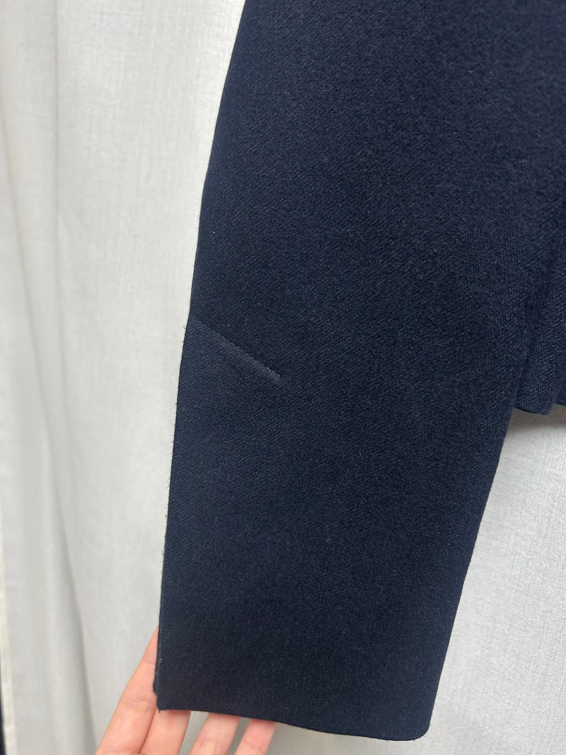 COS 네이비 크롭 블레이저 상품이미지4