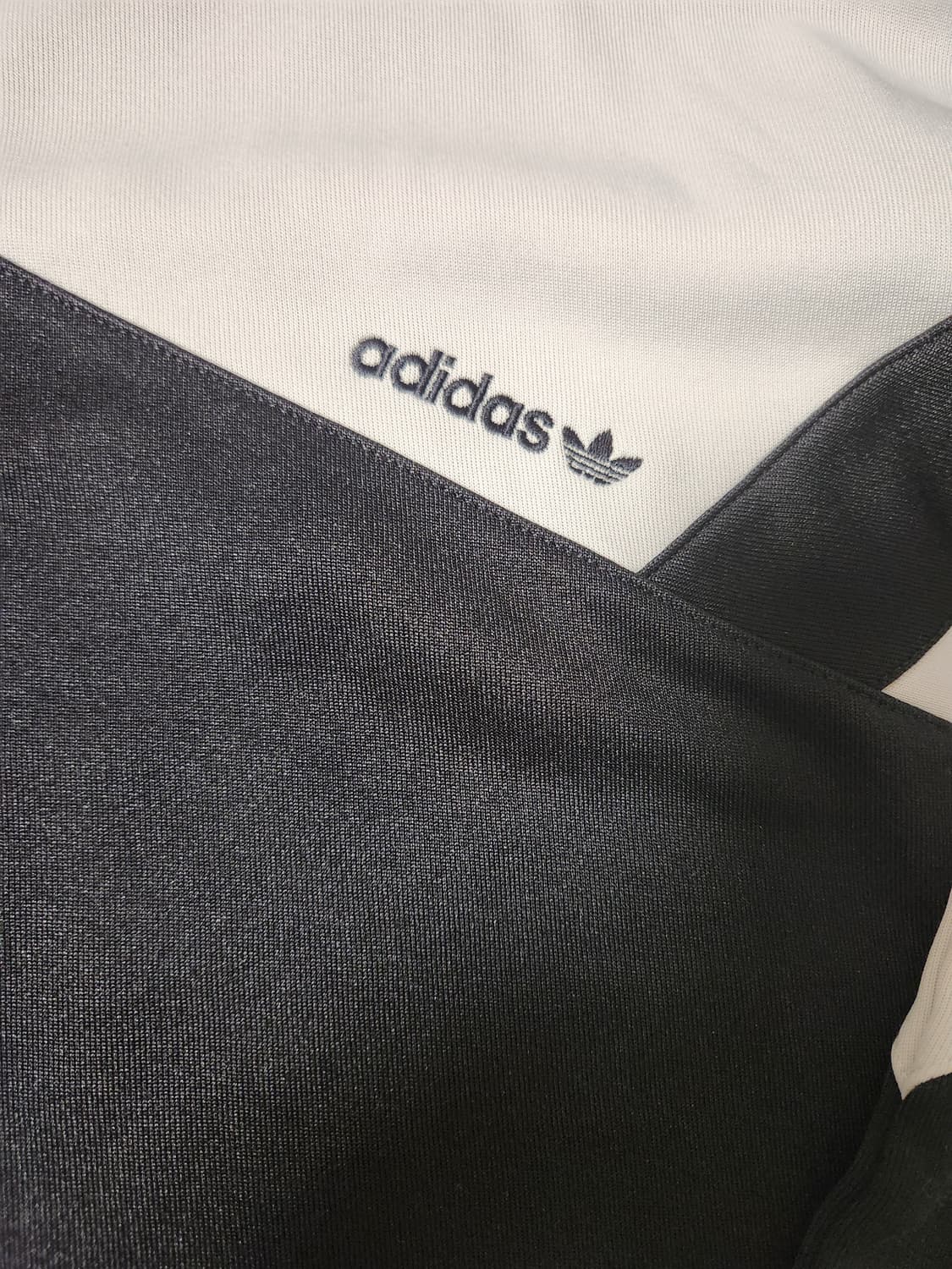 아디다스 팔머스톤 크루 맨투맨 남녀공용 사이즈100(L)

사용감 거의  상품이미지4