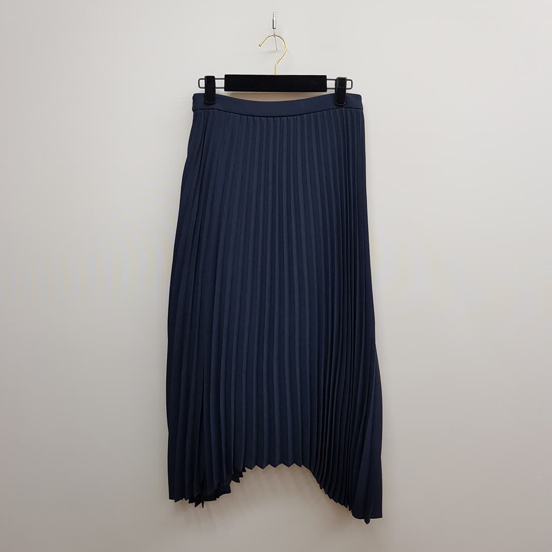 구호(KUHO) 2022 플리츠 언발 롱 스커트 4사이즈 상품이미지5