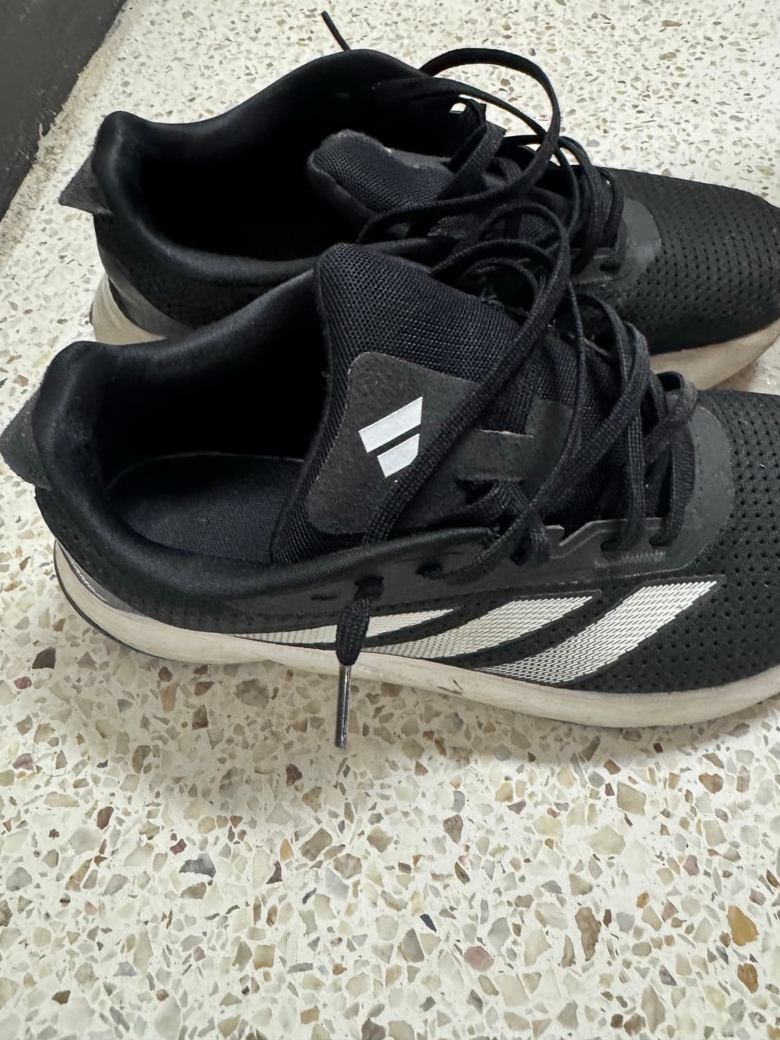 아디다스 운동화 상품이미지2