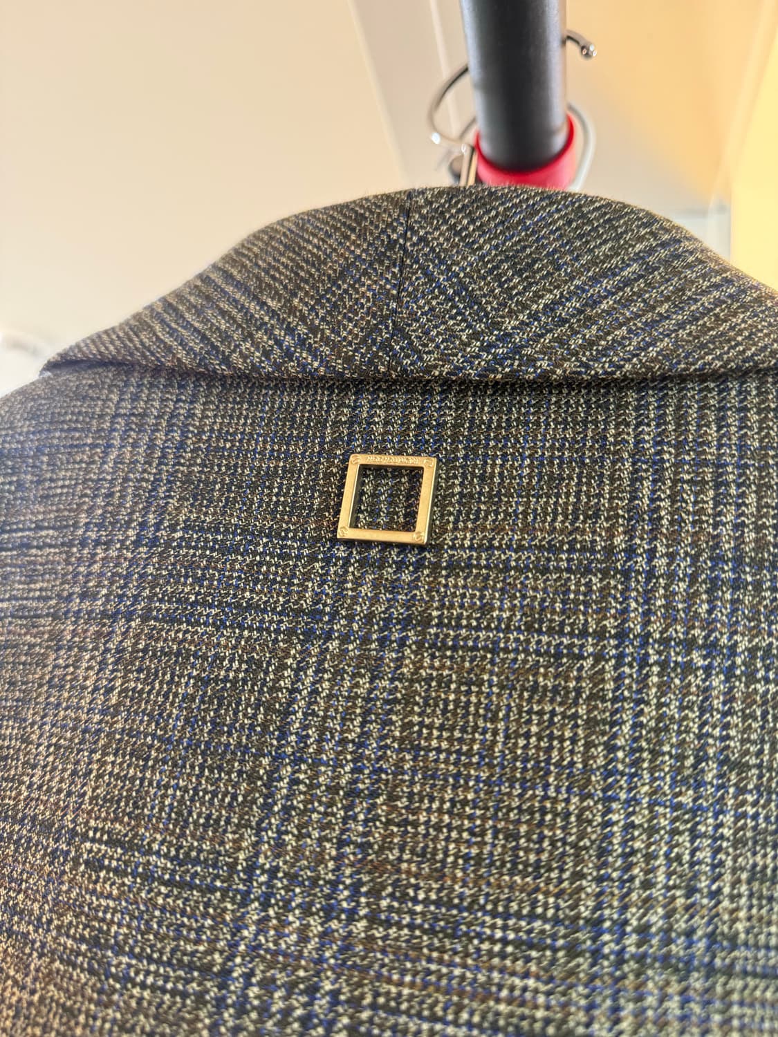 우영미 20시즌 숄카라 체크 자켓 상품이미지3