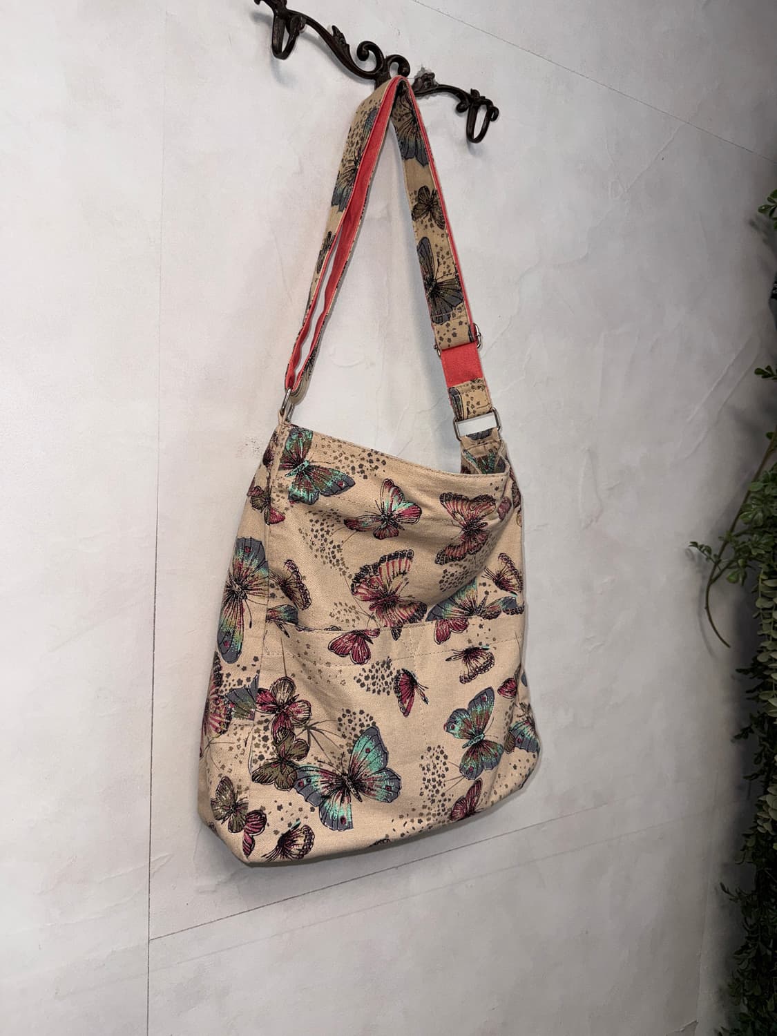 Beige butterfly pattern cross bag 상품이미지2