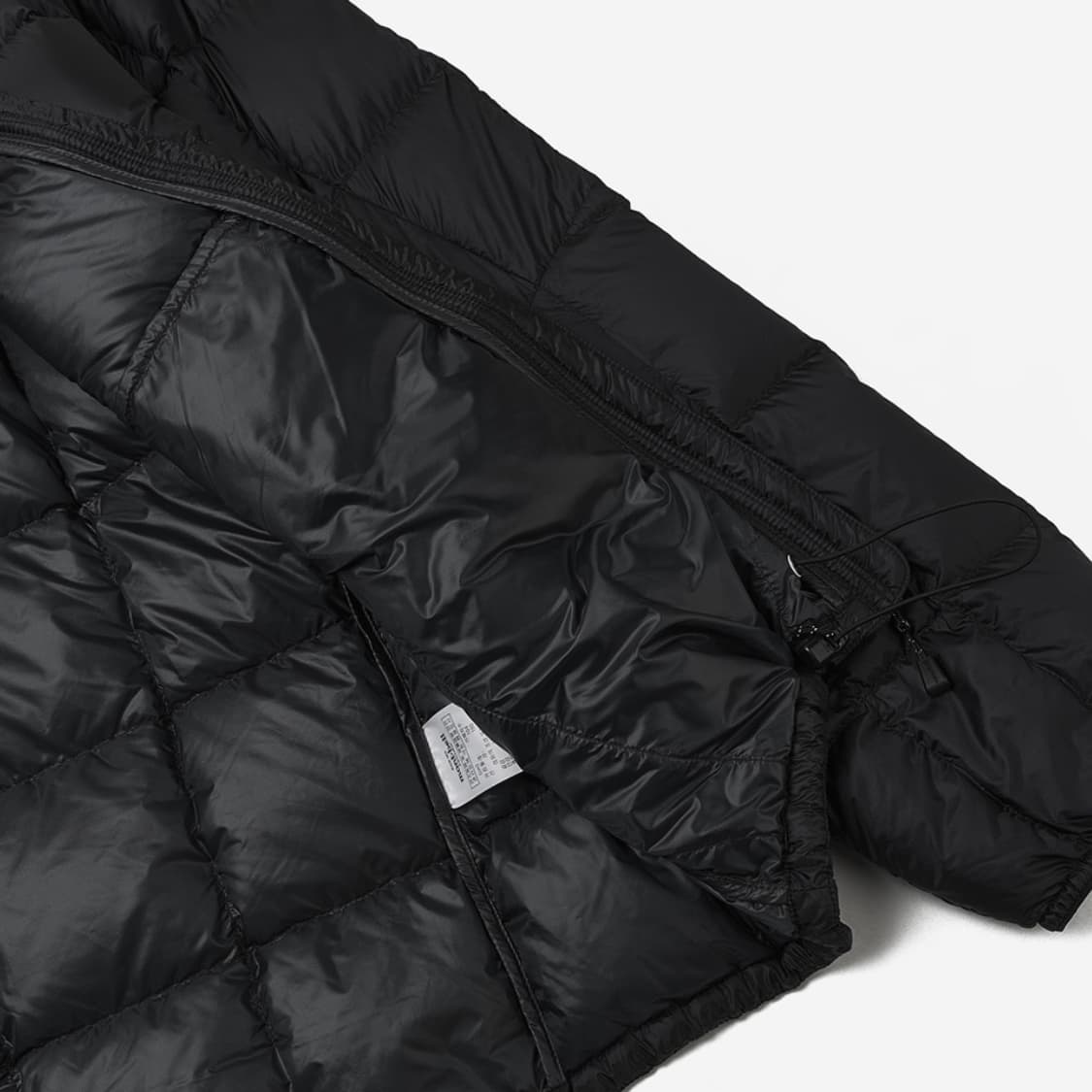 Name : (크림 새상품)몽벨 슈페리어 다운 파카 블랙 패딩 :) 상품이미지9