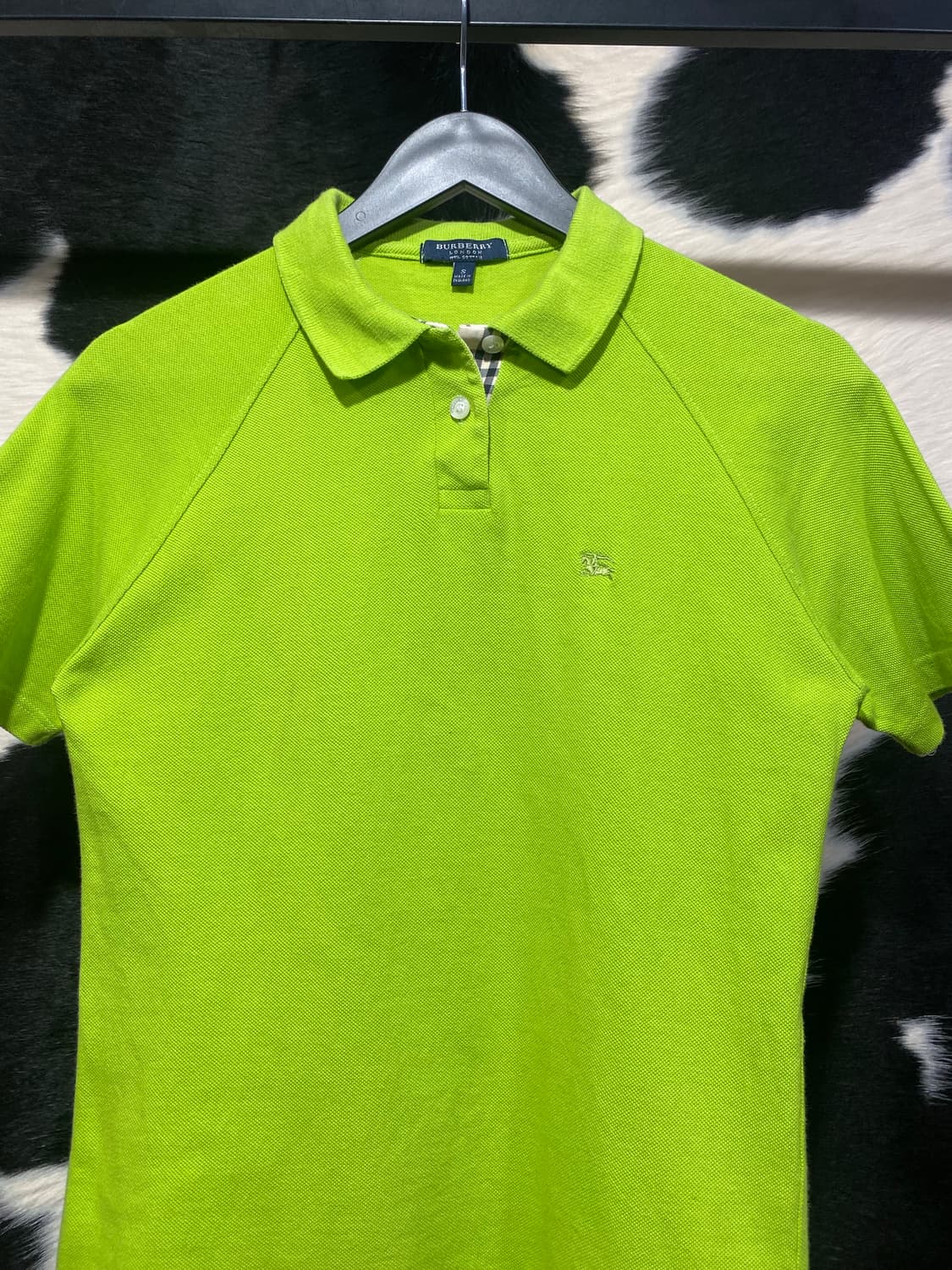 Burberry 카라 체크배색 디테일 반팔티셔츠 상품이미지2