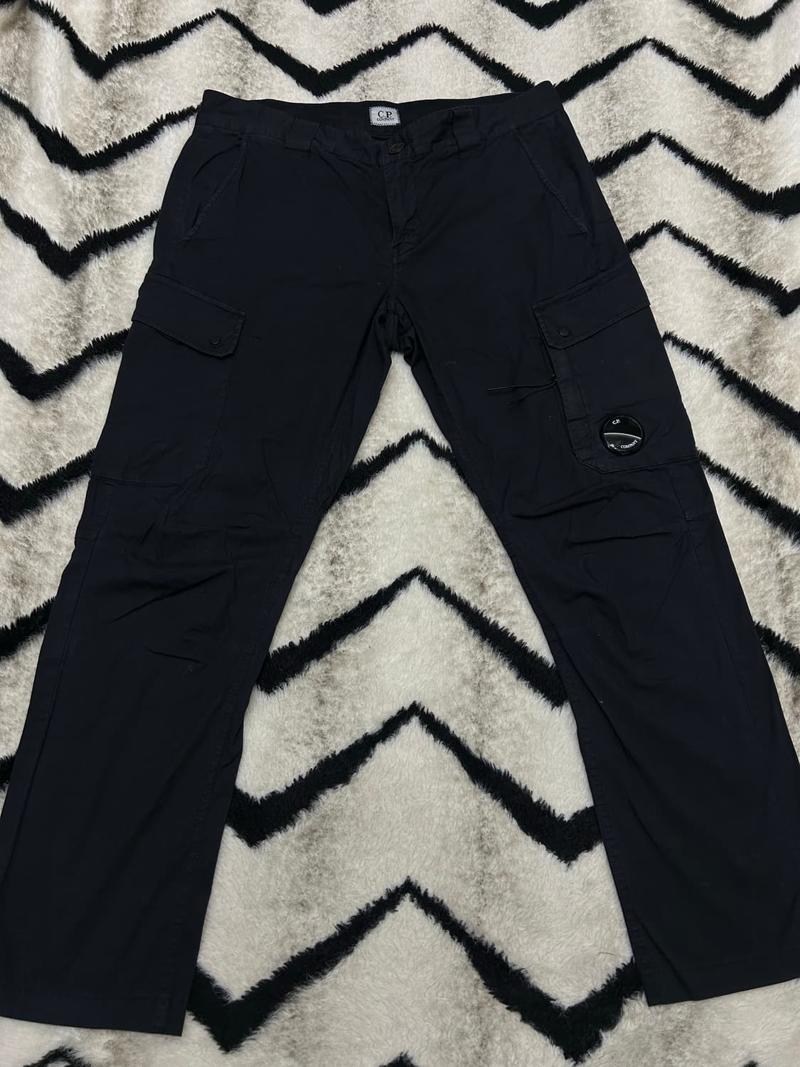 [32]C.P 컴퍼니 렌즈 카고 코튼 팬츠/블랙 상품이미지2